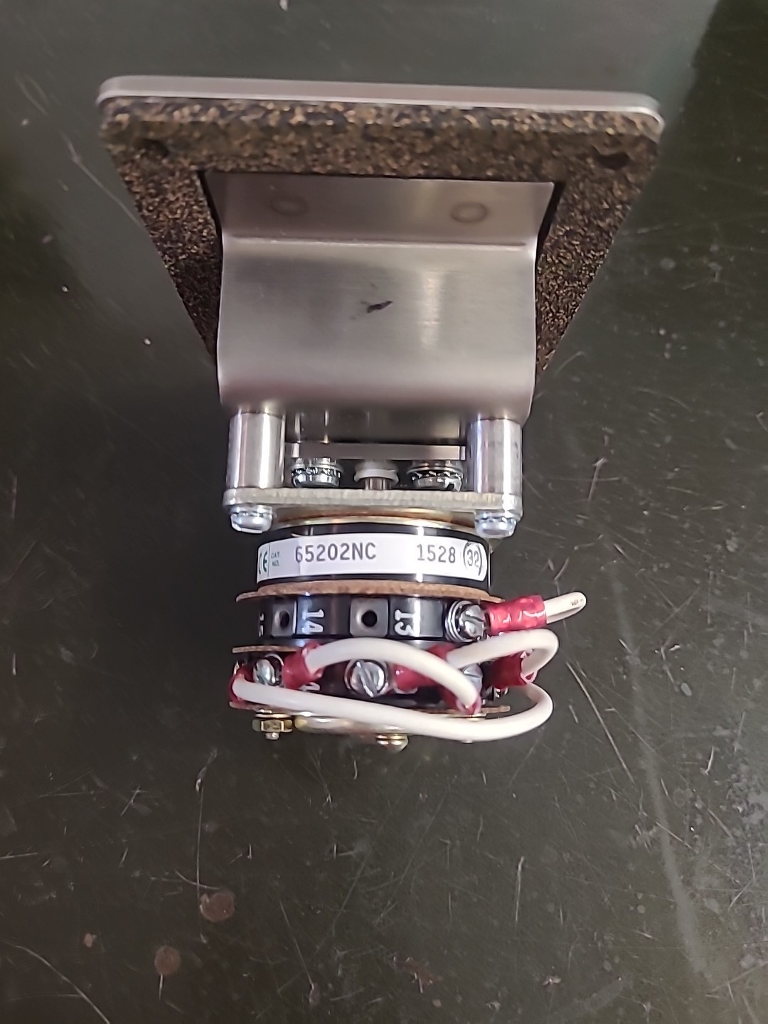 Electroswitch Series 31 Key Controlled Switch 1528 Schlage 65202NC