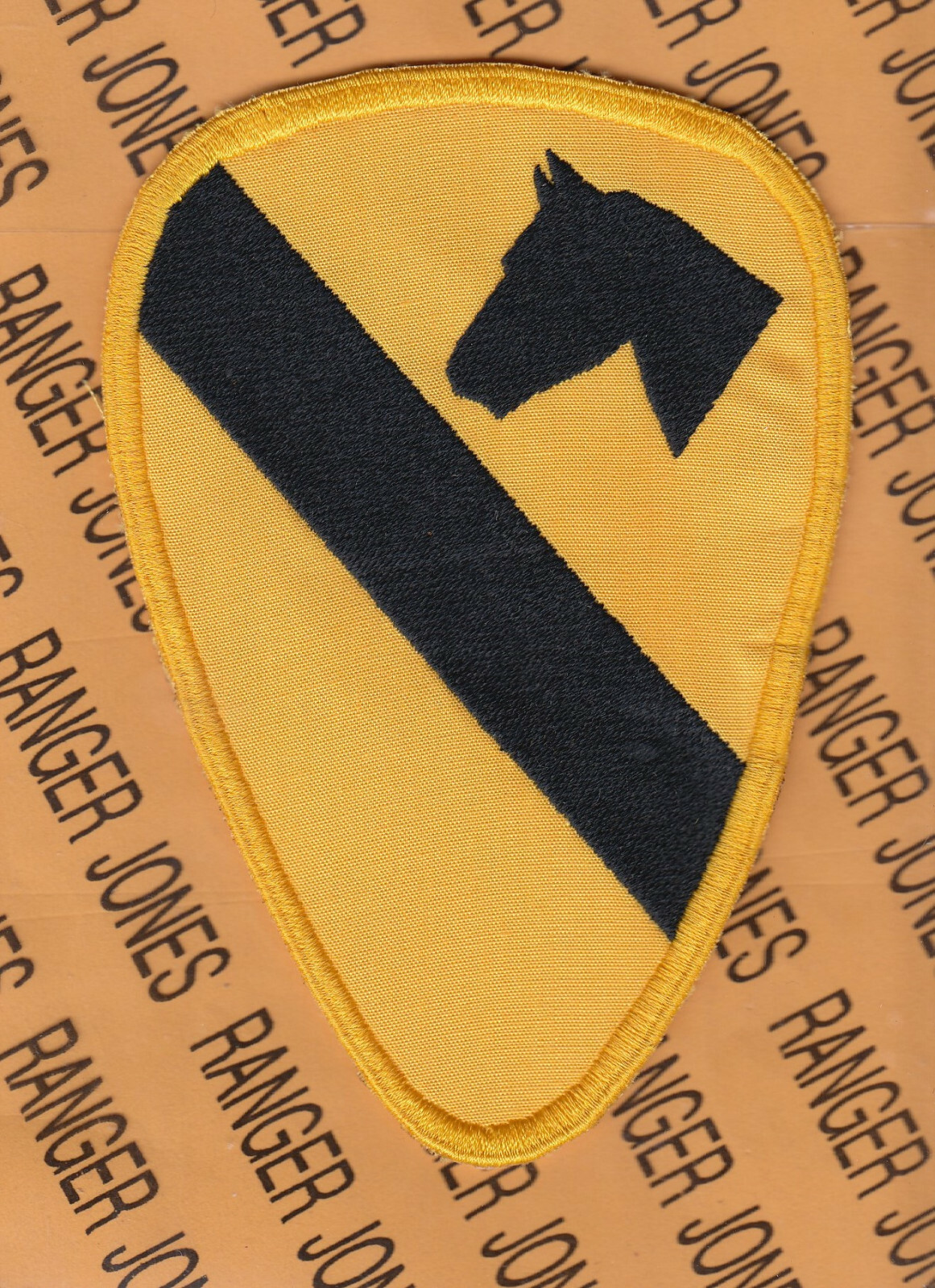 1st Cavalry Division HQ's Headquarters Troop Interwar years 5" patch c/e