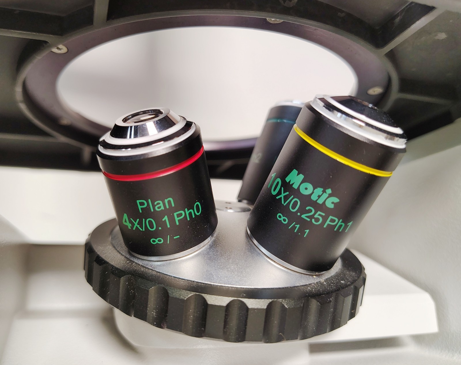 Motic AE2000 Phase Contrast Microscope with 3 Objective, Inverted