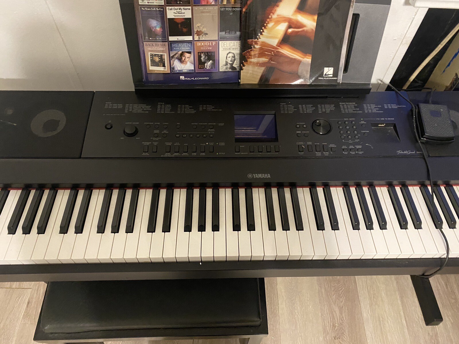 Yamaha DGX-660B Portable Digital Grand Piano - Black