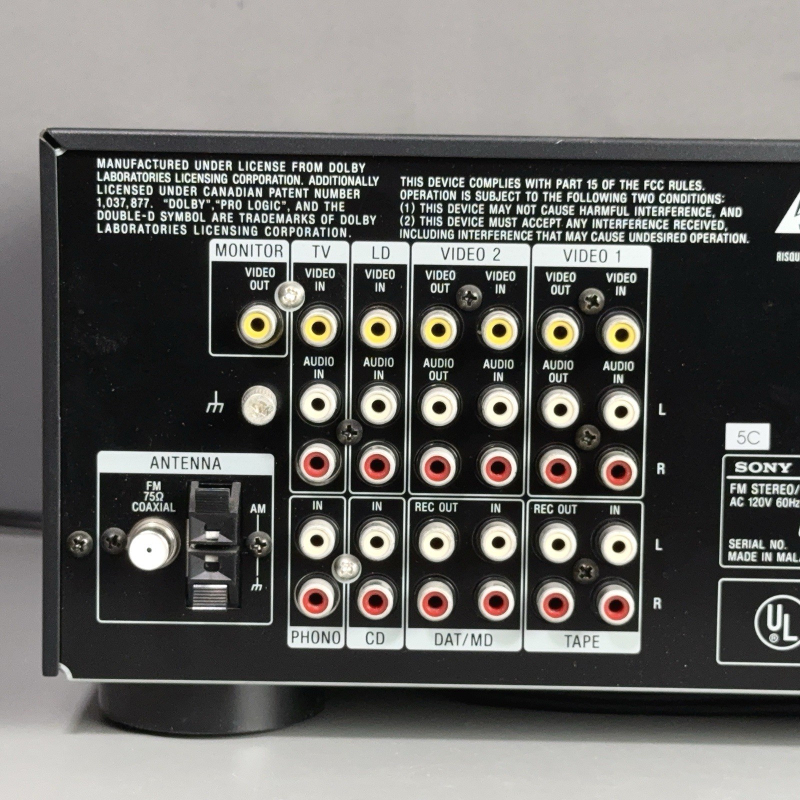 Sony STR-D865 Receiver Dolby Pro Logic Stereo & Remote Bundle