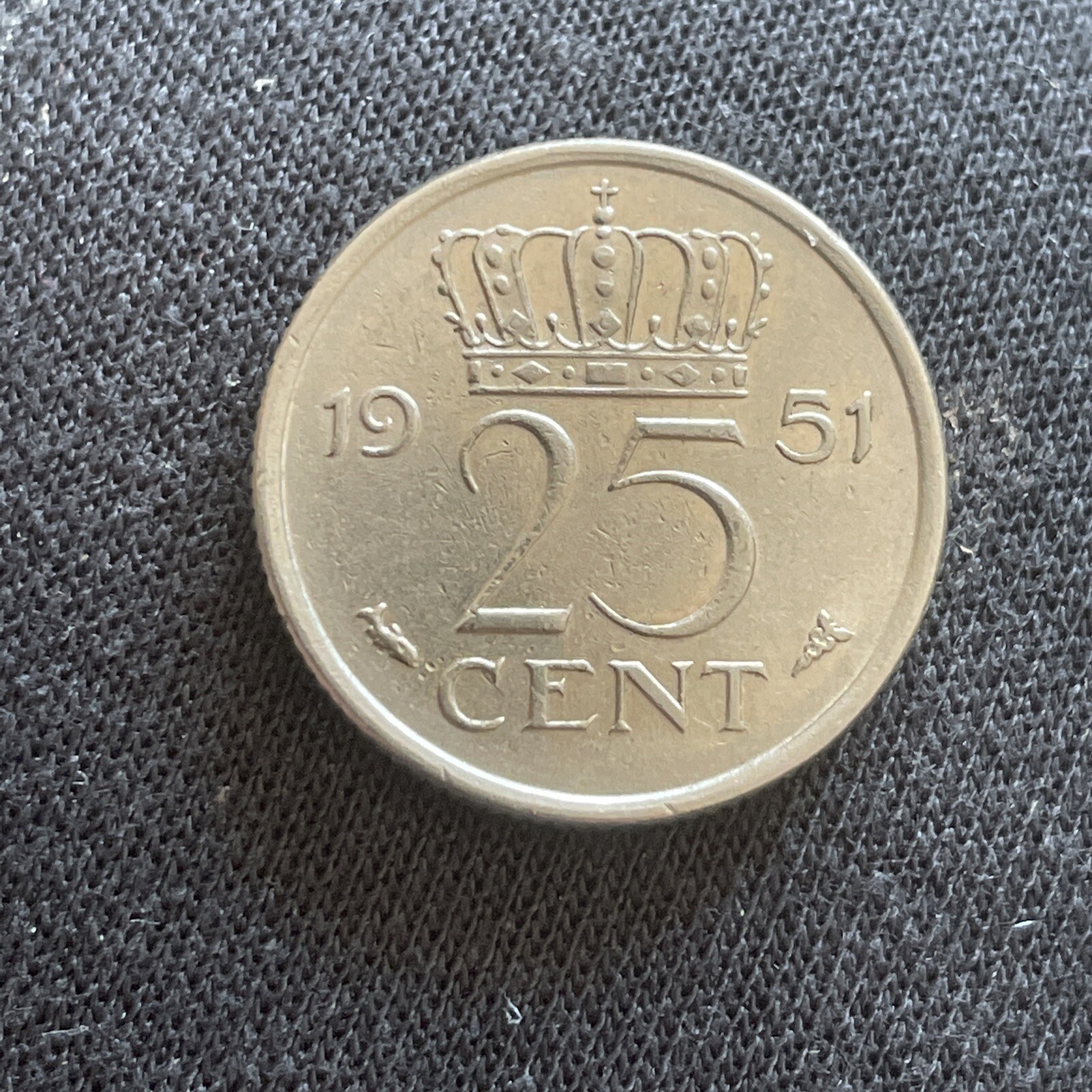 1951 Netherlands 25 Cents - Queen Juliana, Crown 19mm coin (tk249)