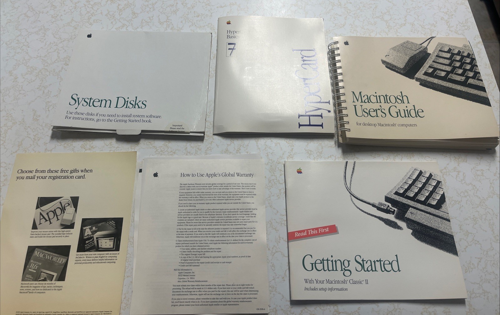 Vintage 90s Apple System Disks Lot: Includes Manuels, Disks, User’s Guide @6A