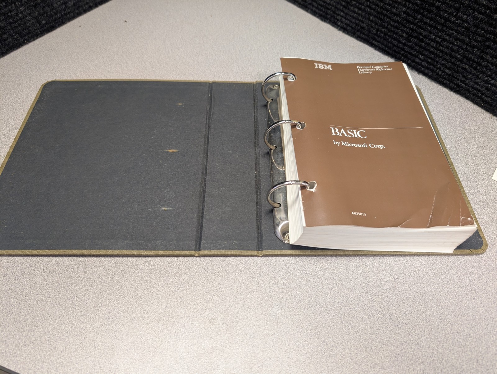 Vintage IBM PC BASIC by Microsoft Manual & Binder Slipcase 6025010 1981 1982