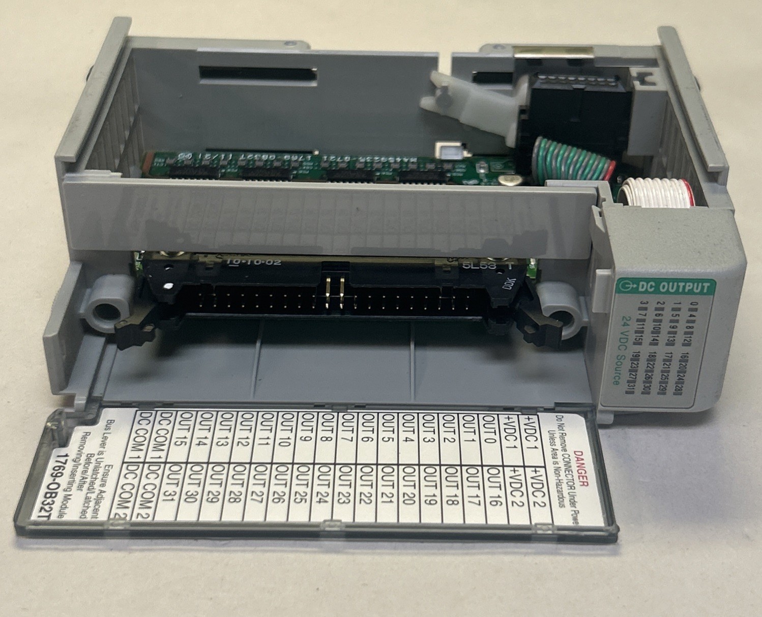 ALLEN BRADLEY,1769-OB32T,OUTPUT MODULE