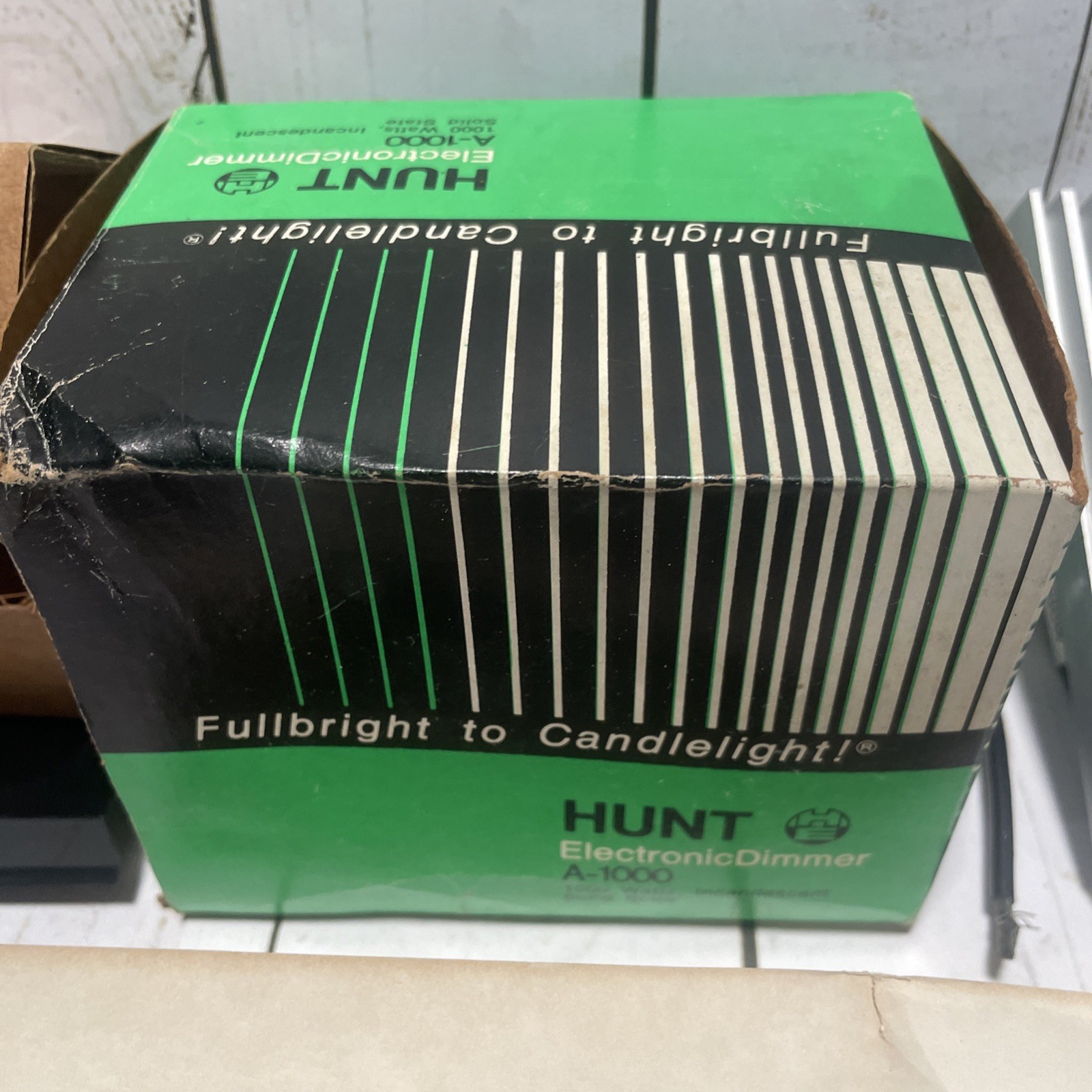 Electronic Dimmer Hunt A-1000. New Open Box. See Photos