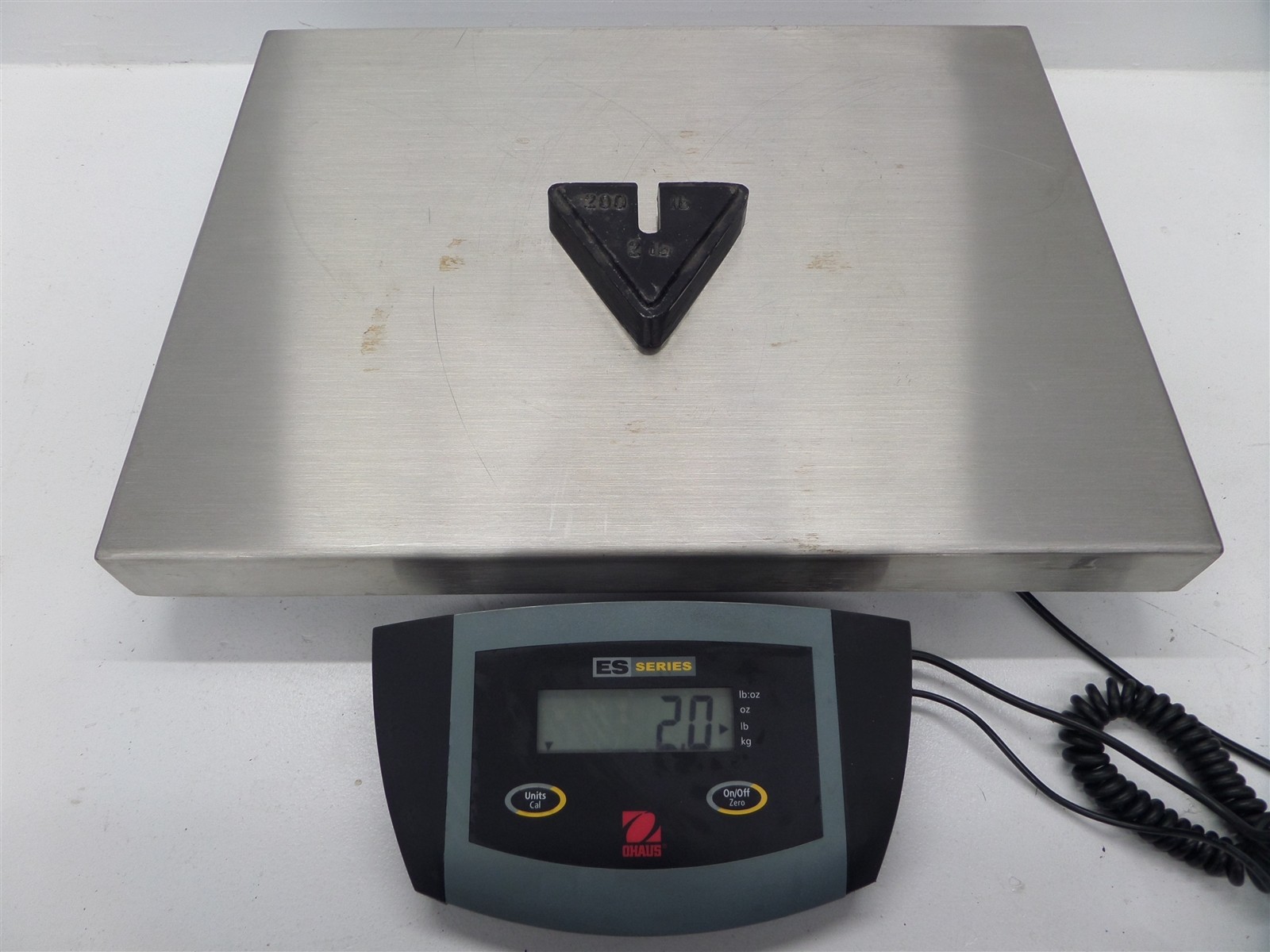 Ohaus ES100L Compact Bench Scale 20"x16"
