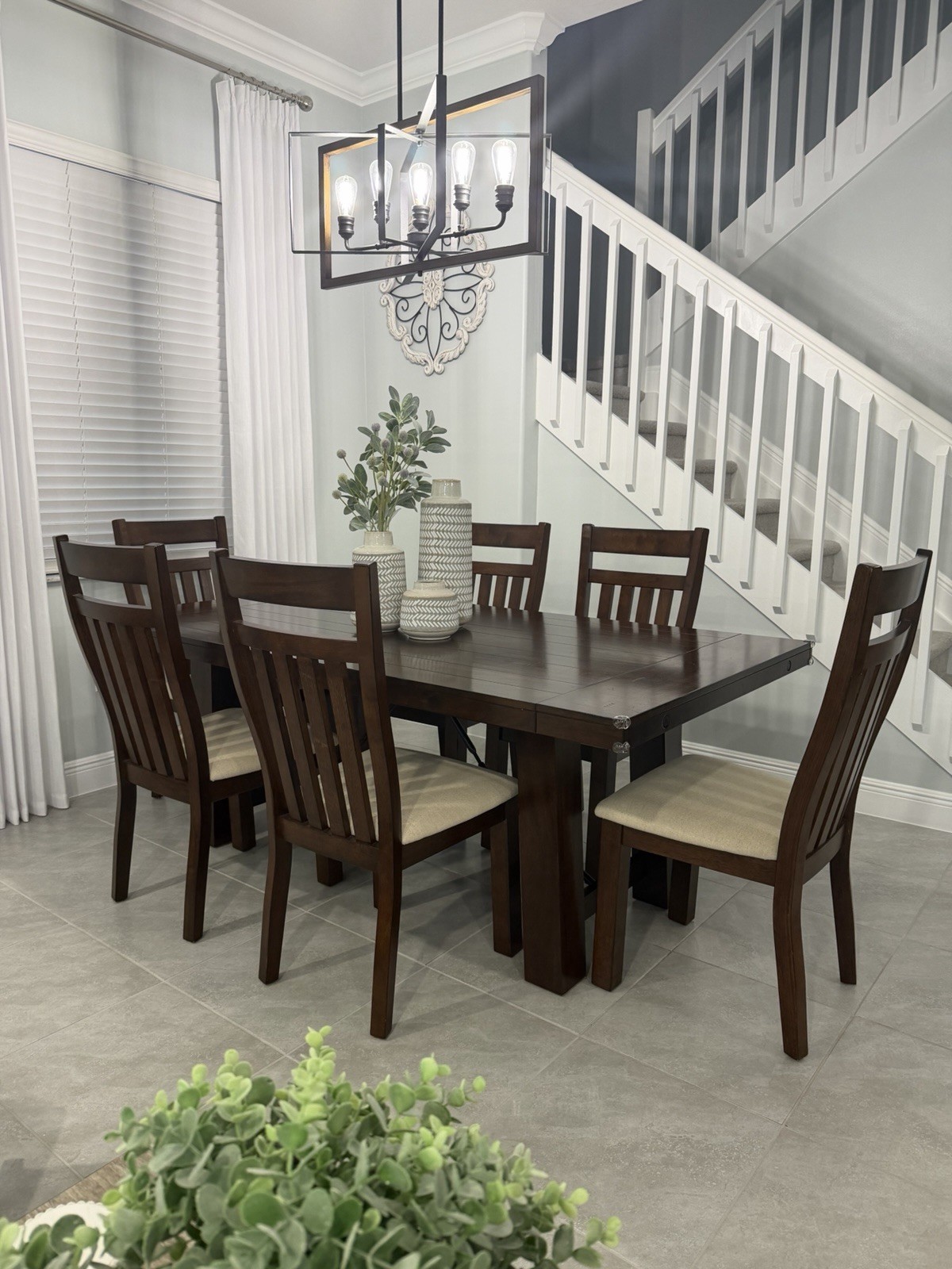 Dining Room Set – Excellent Condition