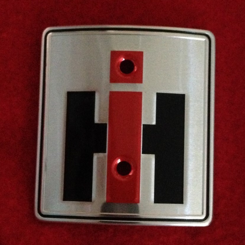 IH FARMALL FRONT HOOD EMBLEM SUPER H, HV, M, MV, MTA, WD9, OEM# 357650R1