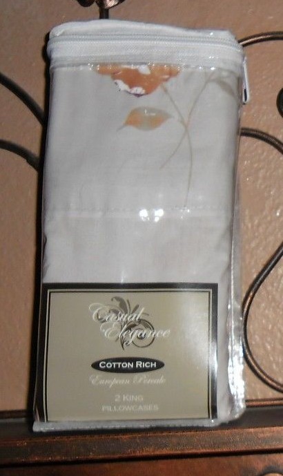 PILLOW TALK 2 STANDARD PILLOWCASES L O V E     LO VE LOVE NEW!