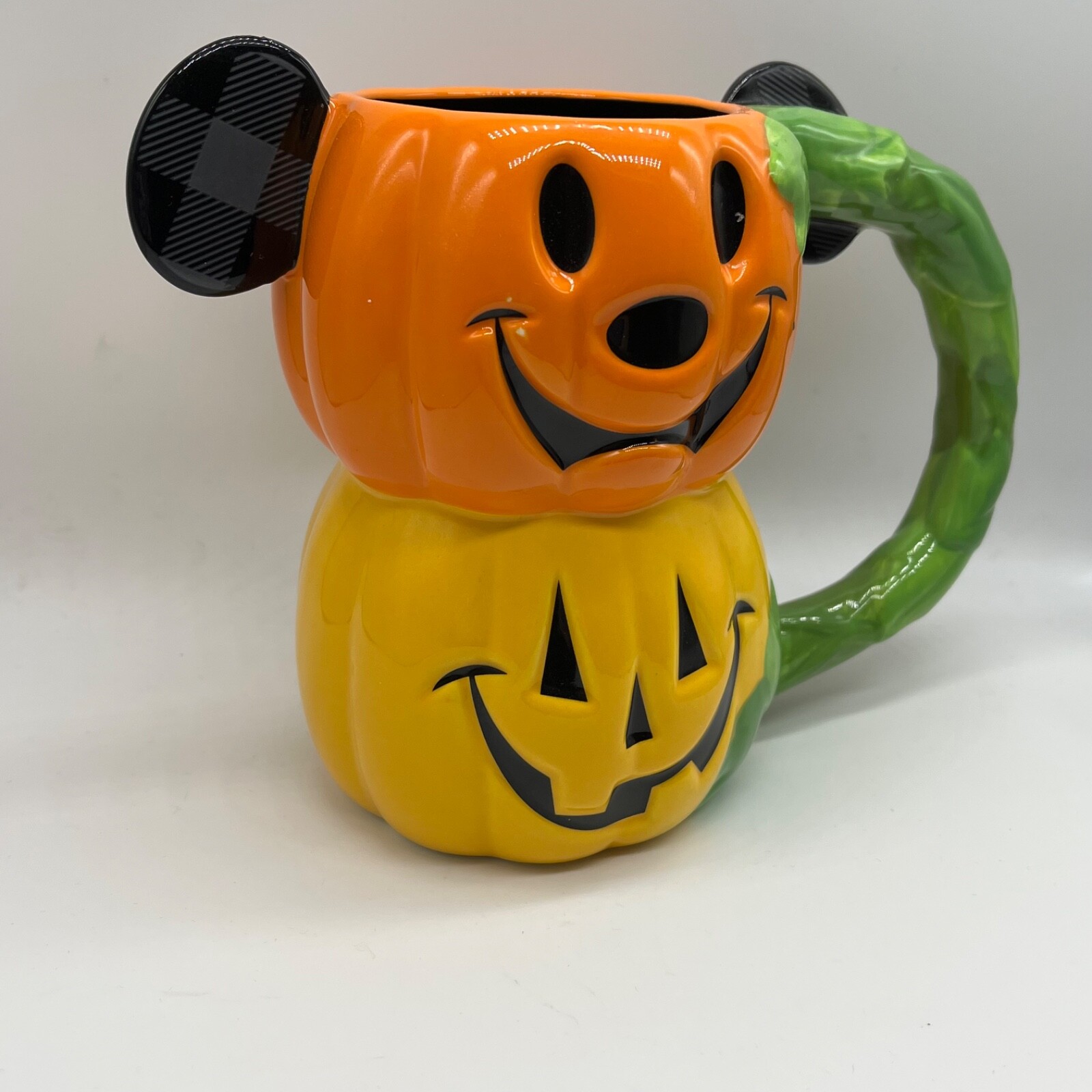 Disney Store Halloween Pumpkin Mickey Mouse Mug Trick or Treat