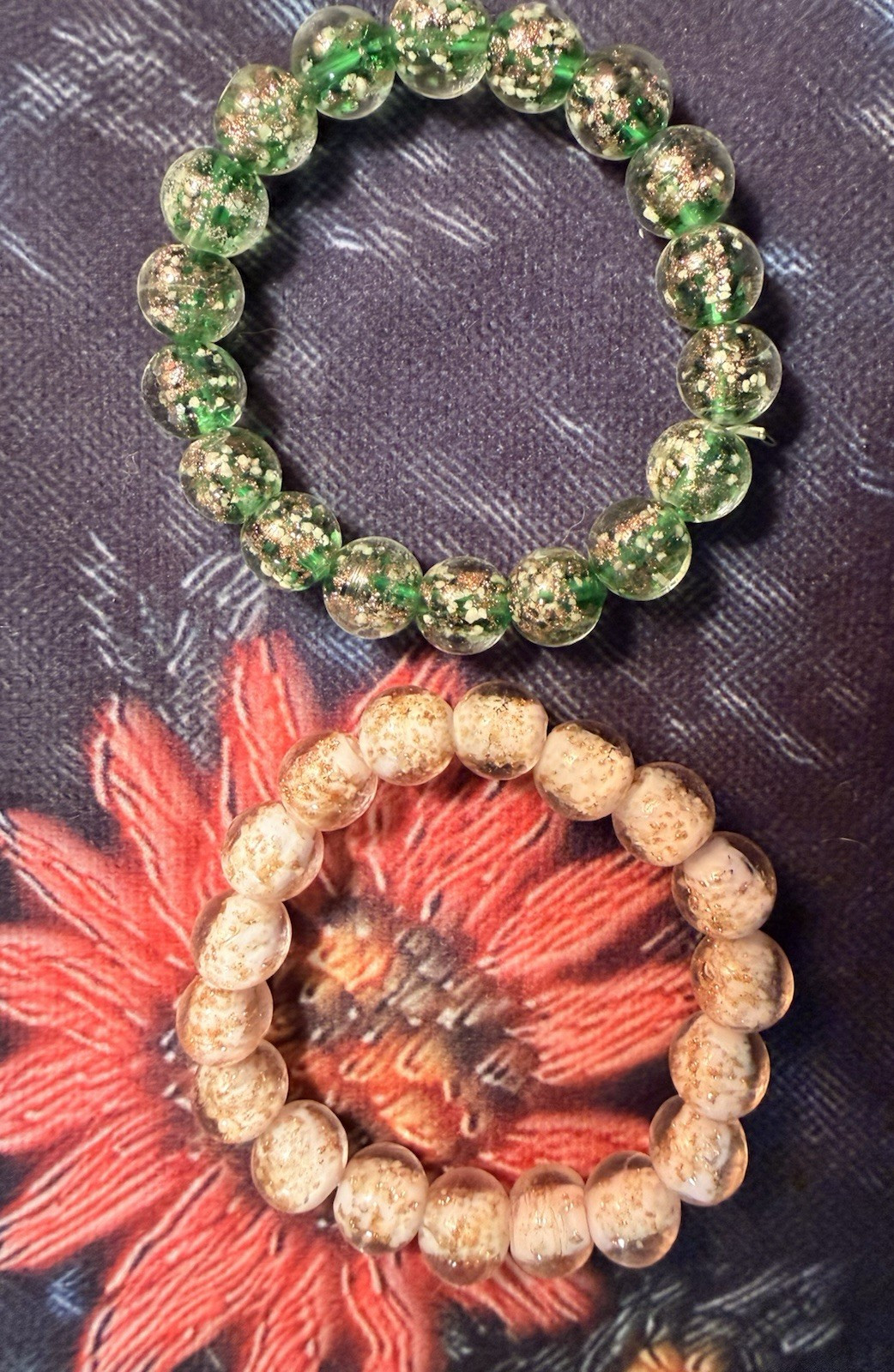 2 Lampwork Glass Gold Foil Bead Stretch Bracelets Emerald Green Cream White