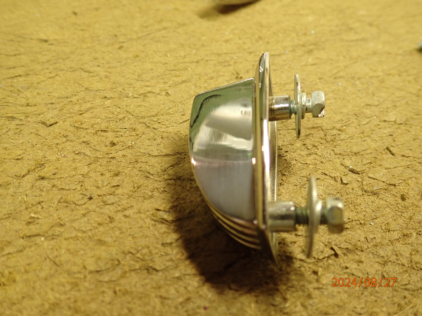 VINTAGE SMALLER LUDWIG DRUM LUG