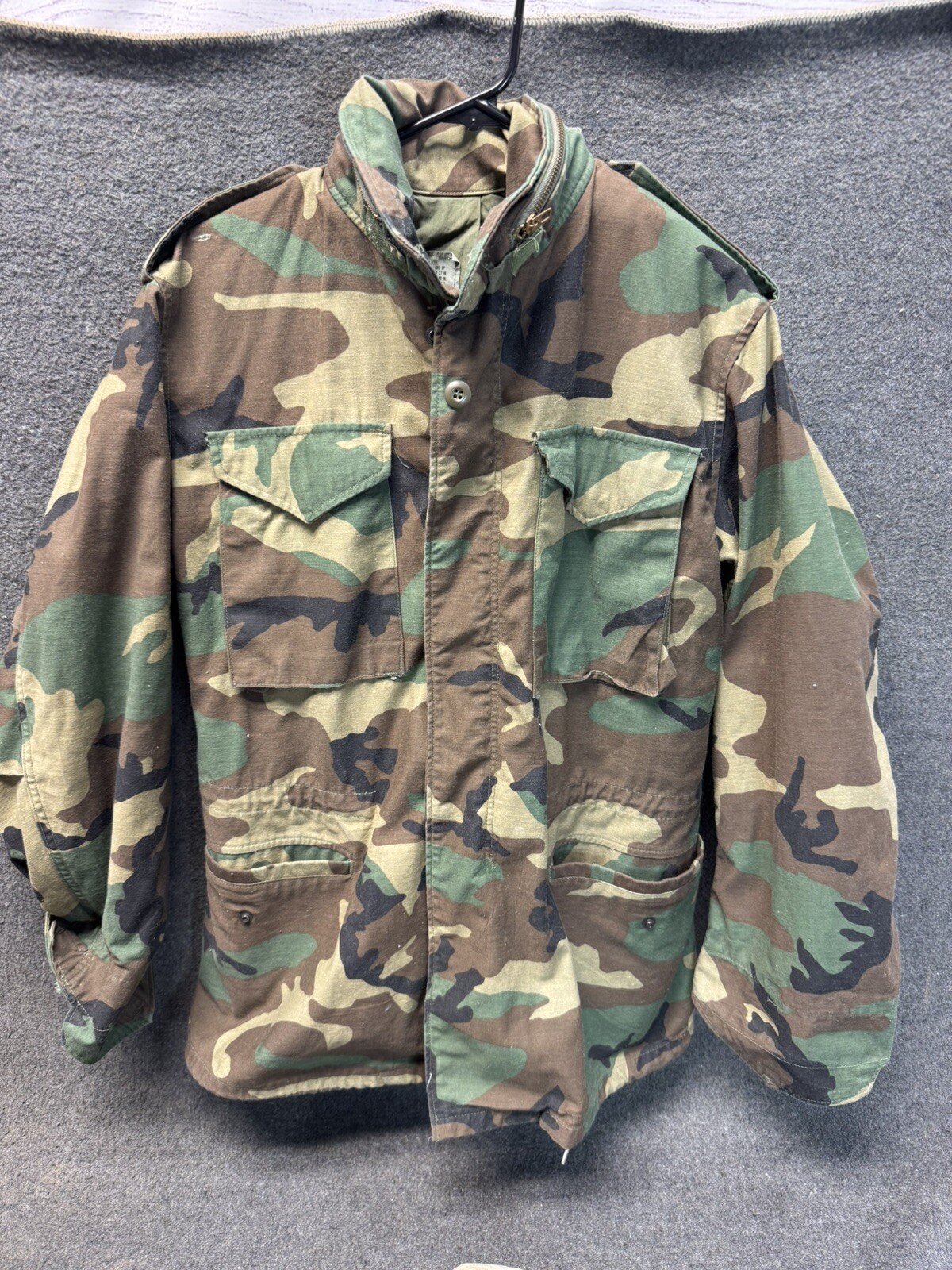 U.S. Army Woodland Camouflage Pattern Cold Weather Coat Size Small-Long Lined