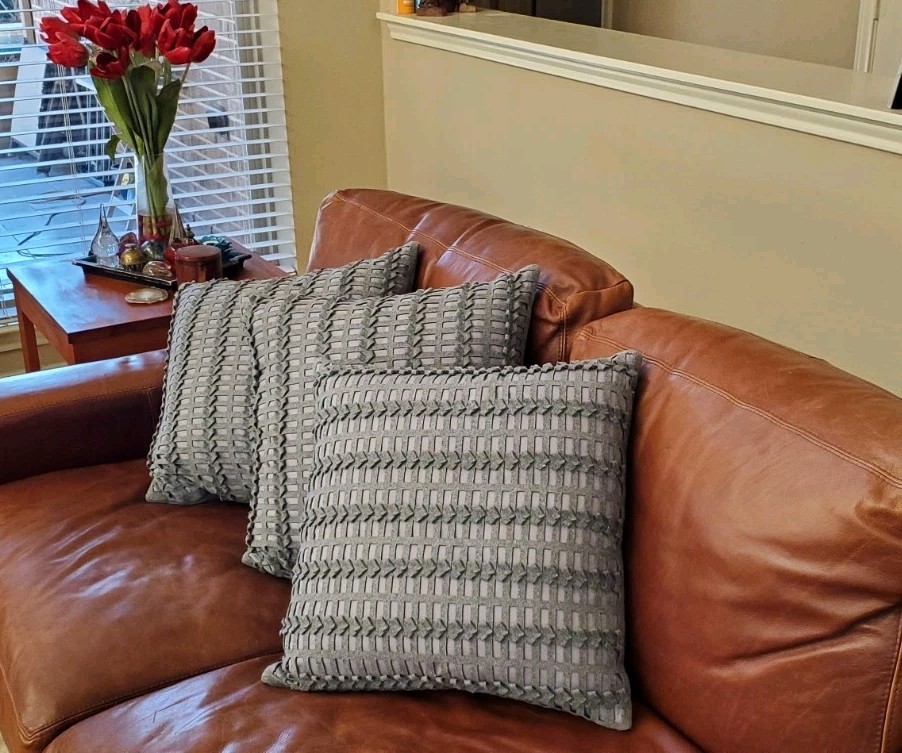 Bernhardt Wool Blend Throw 3 Pillows 21x21 Gray Duck Feather Blend Fill Luxe EUC