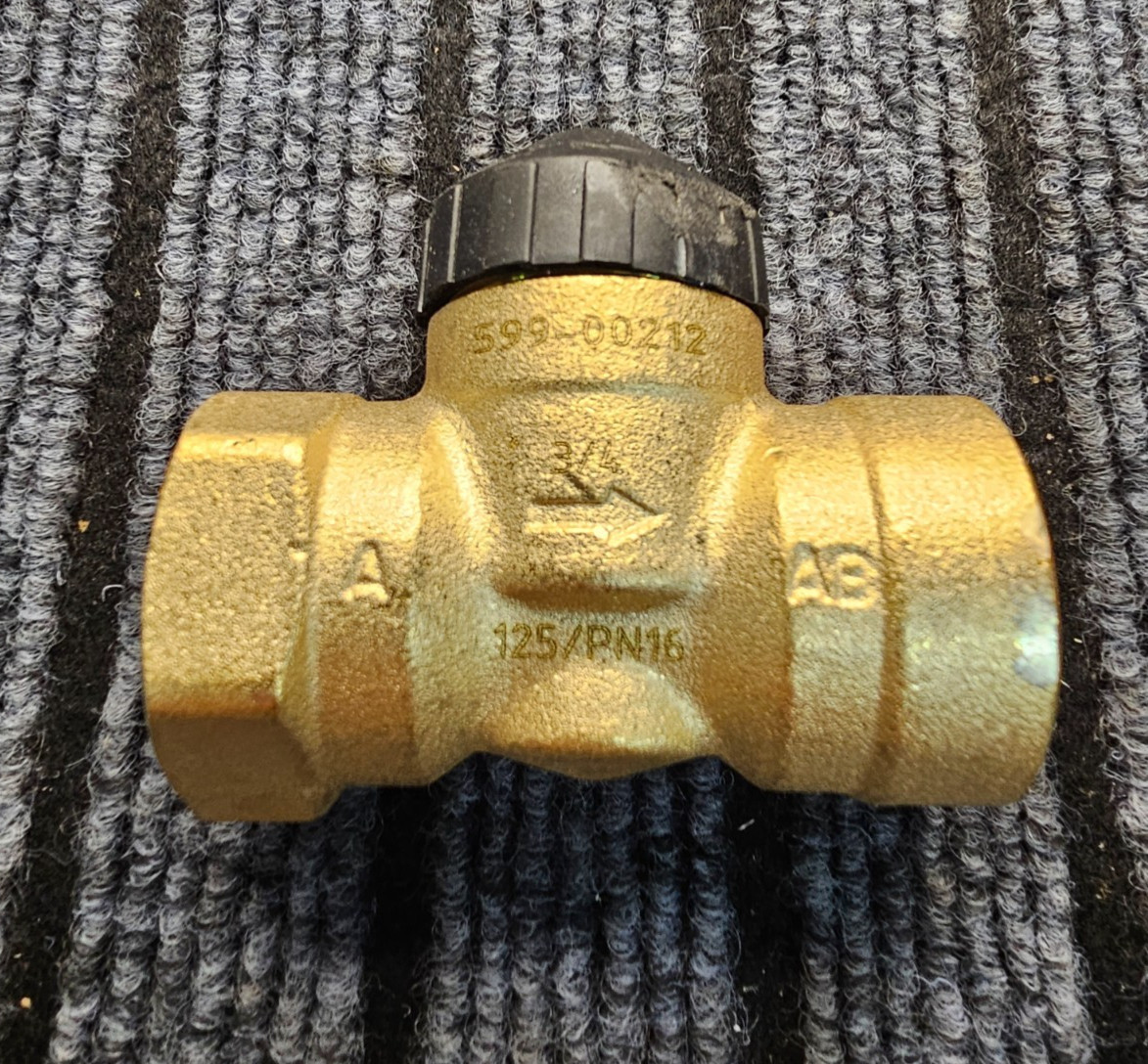 Siemens 599-00212: Heavy Duty Zone Valve, Globe,  3/4 In. Npt
