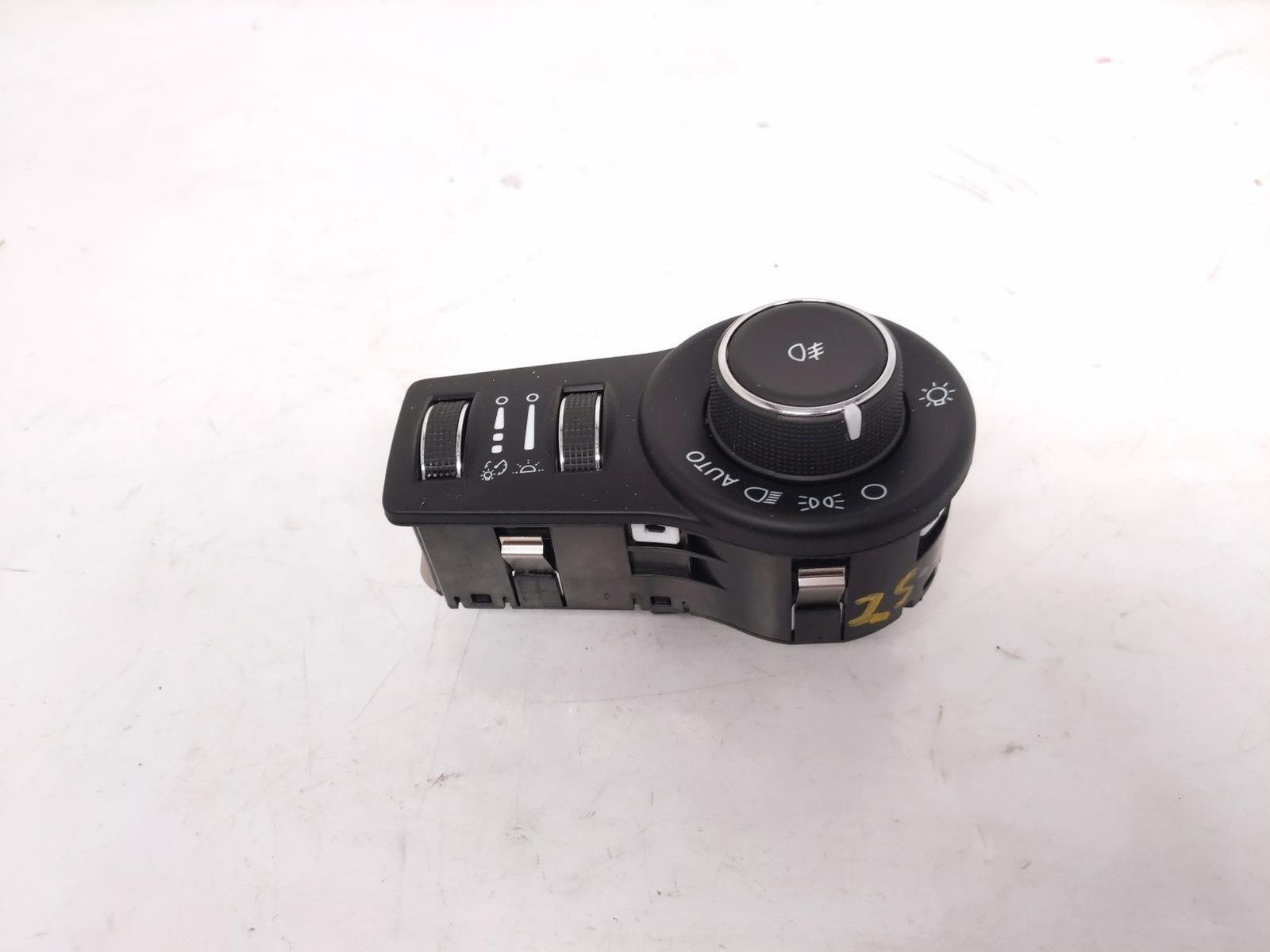 2017-2025 Chrysler Pacifica Headlamp Switch / Dimmer Switch 68154356Ae