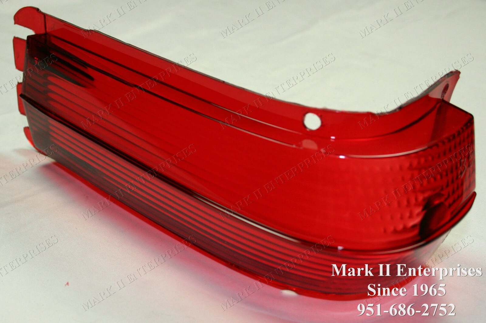 1962 Chrysler 300, Saratoga, Windsor, Newport, New Yorker Tail Light Lens NEW