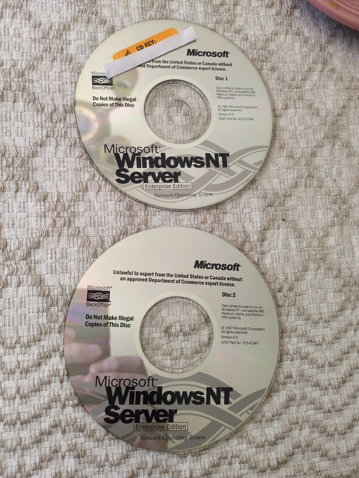 Windows NT Server 4.0 Enterprise Edition Disc 1 and 2 with CD Key