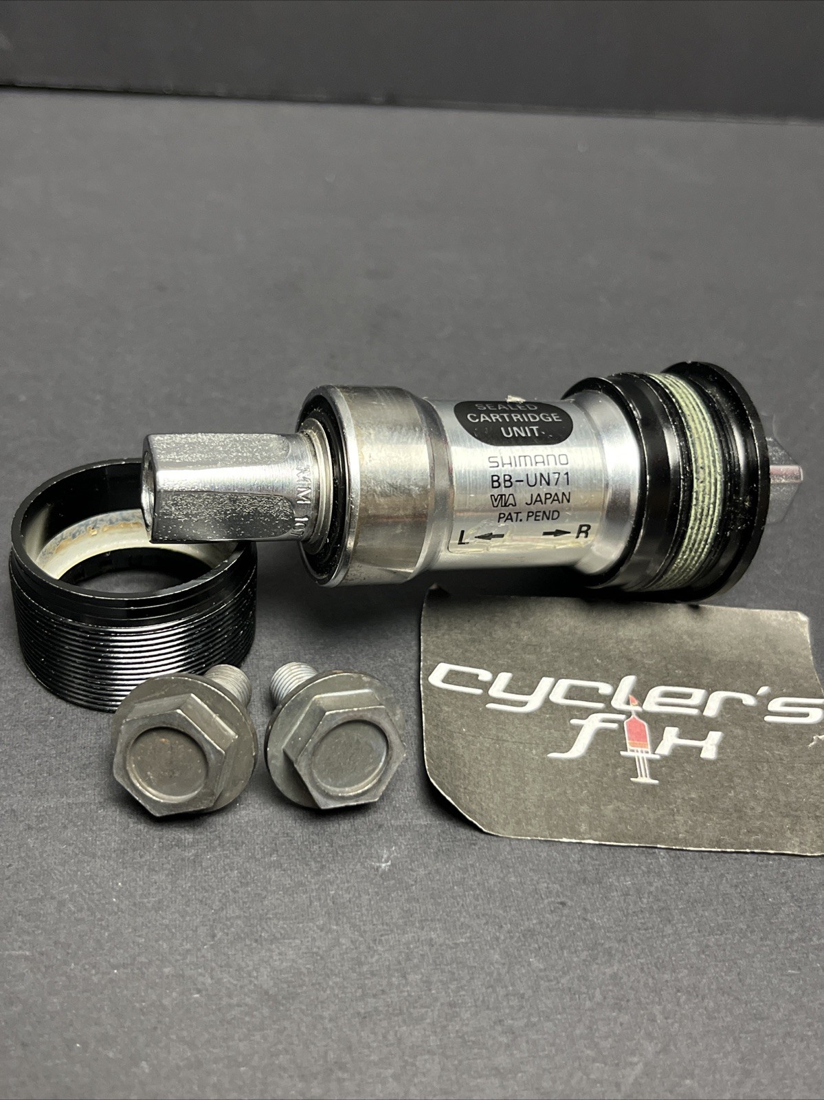 NOS Shimano BB-UN71 107x68mm Bottom Bracket Shell Square Taper English Single SR