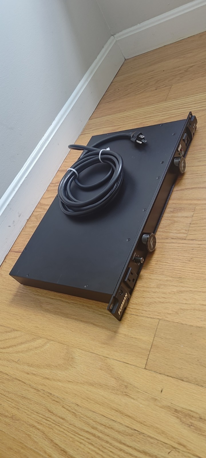 Furman PL-8C  Power Conditioner and Lights  module Excellent Condition Tested
