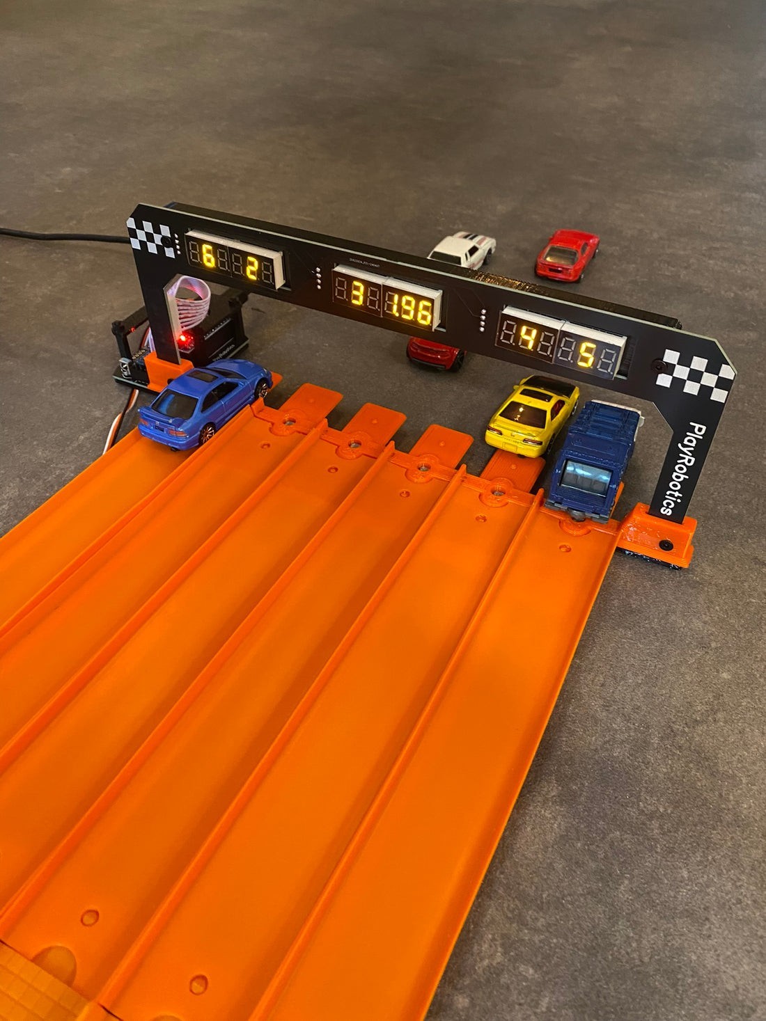 Timing system for Hot Wheels Super 6-lane Raceway Timer