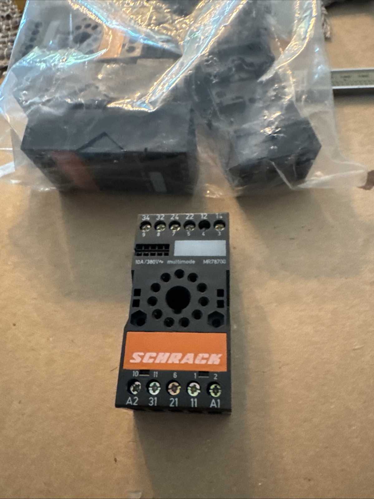 Schrack MR78700 10A 380V 11-Pin Multimode Relay Socket