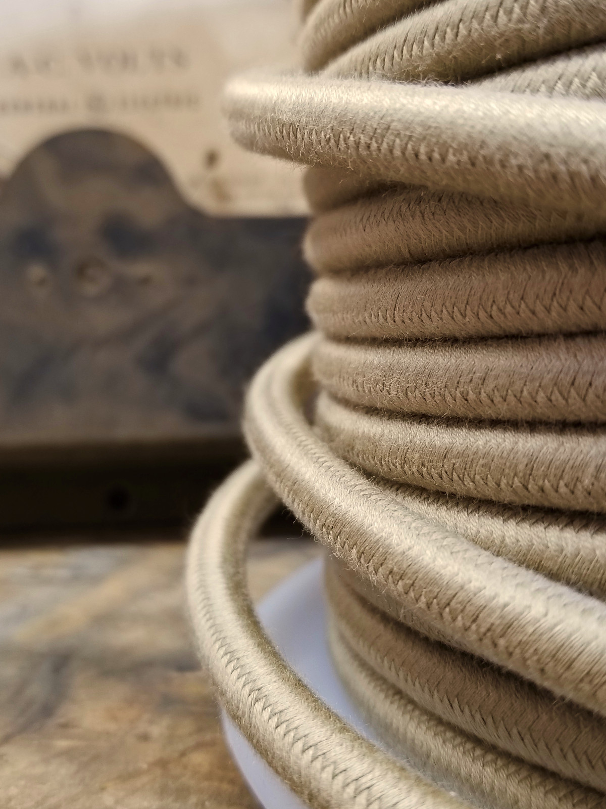 Beige Cotton Cloth Covered 2-Wire Round Cord, Vintage Pendant Lights, Flex Cable