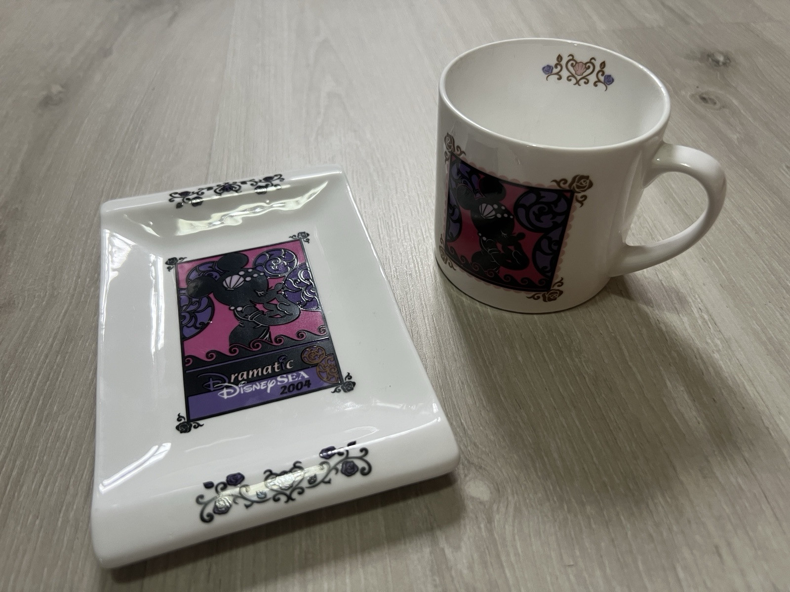 Tokyo Disney Resort Souvenir Plate  And Mug TDS Dramatic Disney SEA 2004 Minnie