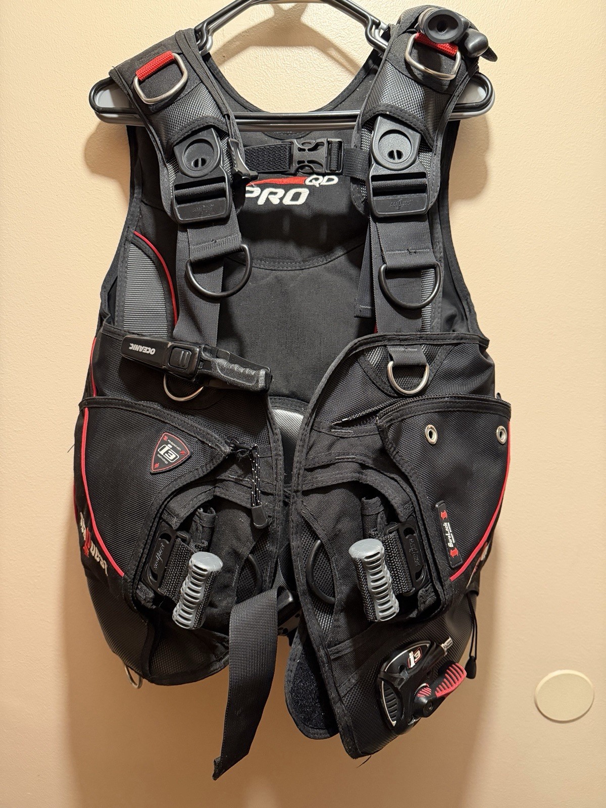 SeaQuest Pro QD BCD with i3 technology - Size M - Scuba BC