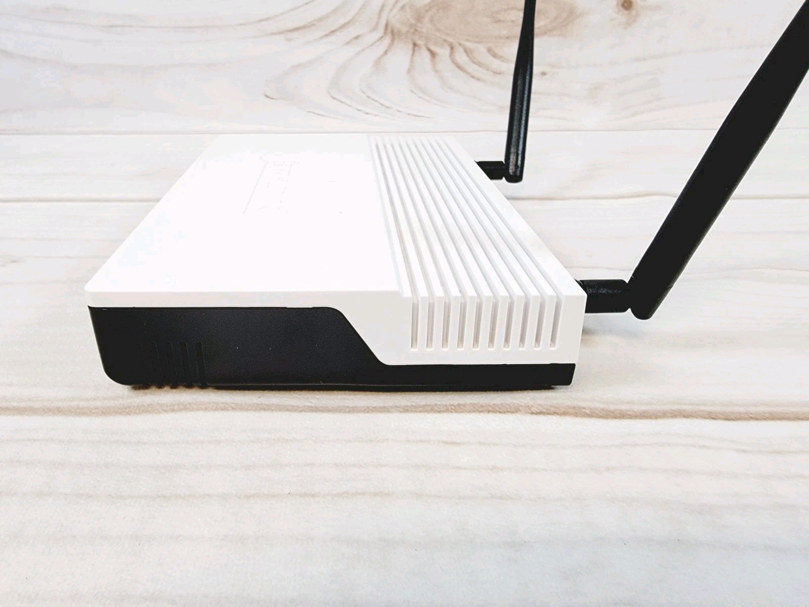 TP Link WiFi Wireless N Access Point TL-WA801ND 300Mbps Tested