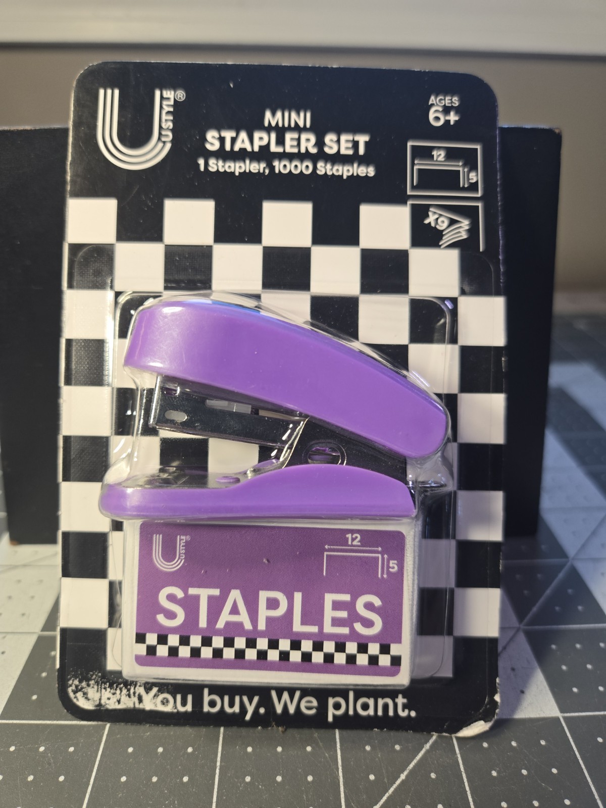 Ustyle  Purple Mini Stapler With 1000 Staples Unopened Package