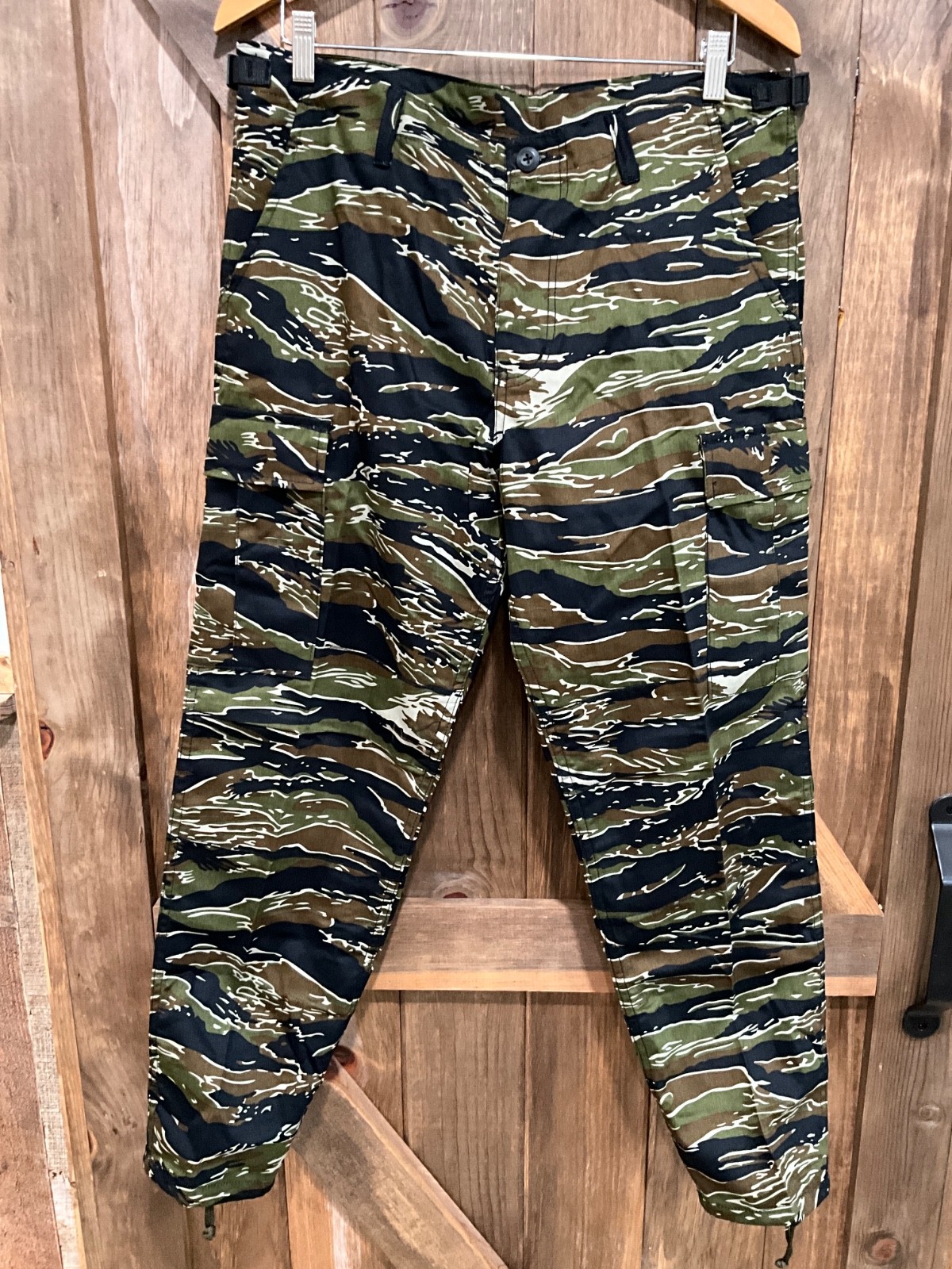 Tiger Stripe, Trousers Medium Regular Philippines Individually Crafted