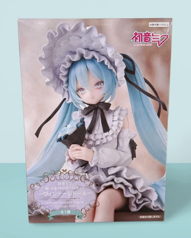 Hatsune Miku Vintage Doll Noodle Stopper FuRyu Figure New In Box - US Seller