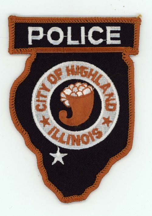 ILLINOIS IL HIGHLAND POLICE NICE PATCH SHERIFF STATE SHAPED 1 OF 3