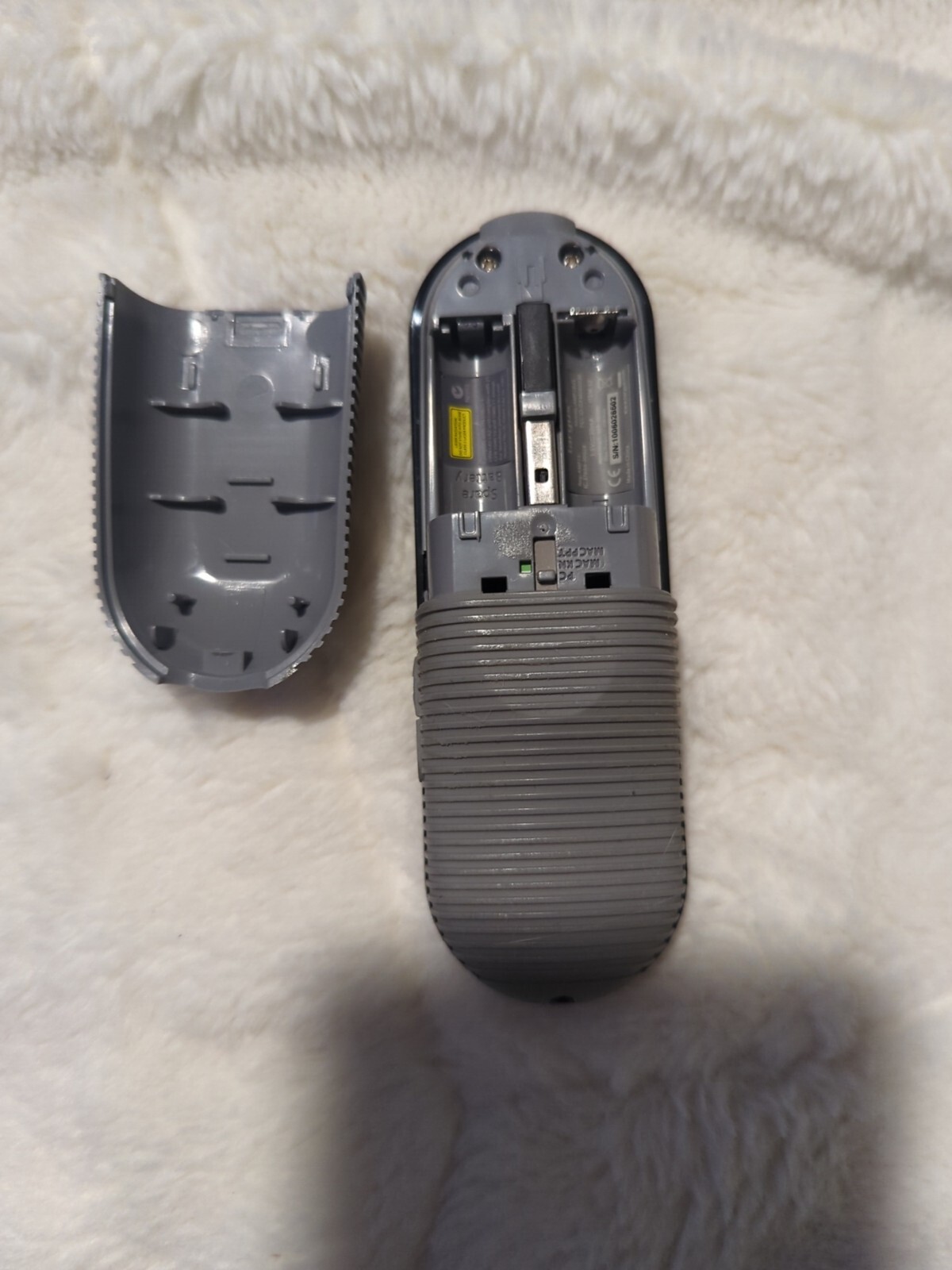 Targus AMP13US Wireless USB Laser Presentation Remote