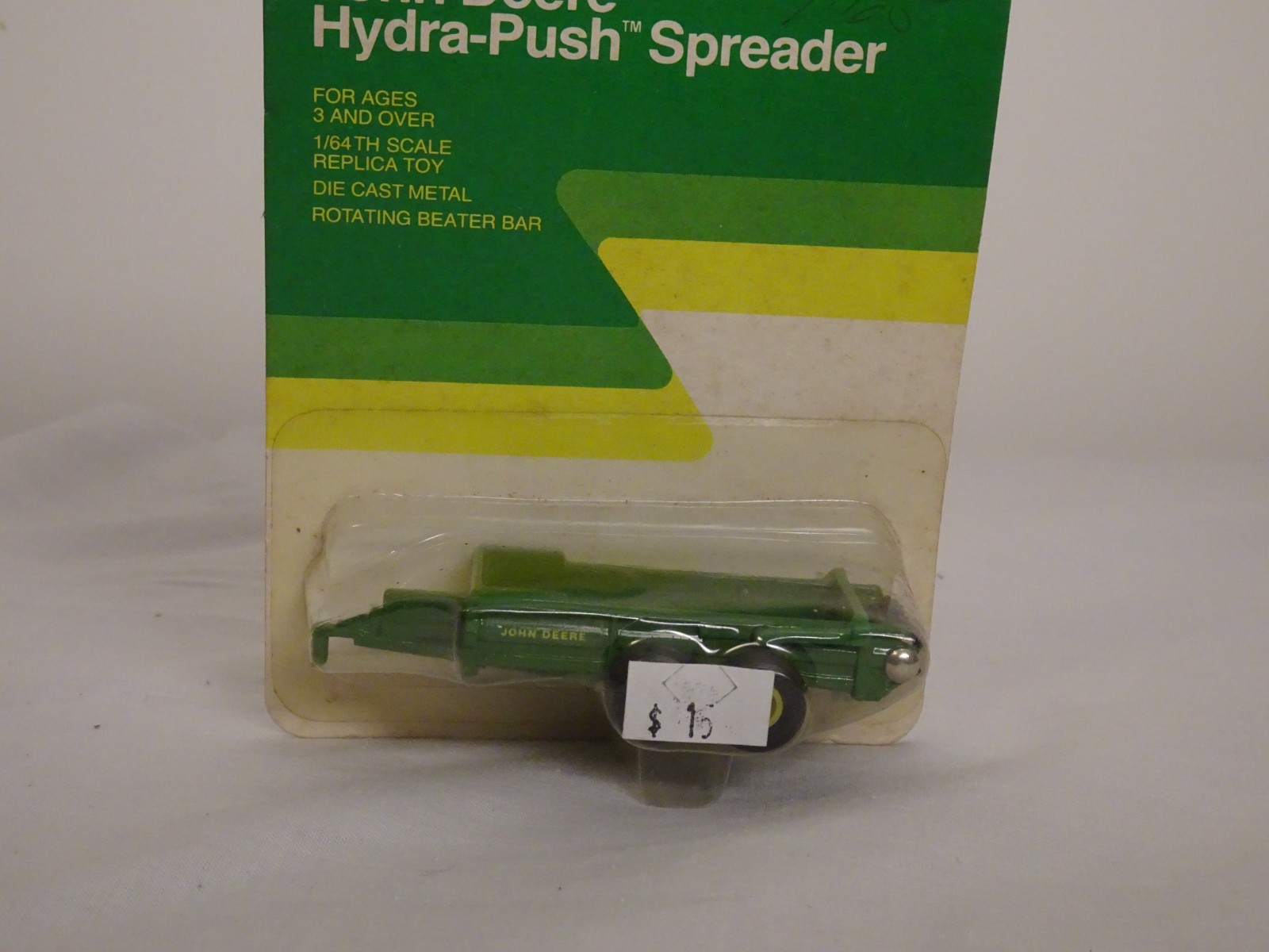 ERTL JOHN DEERE Hydra Push Spreader Farm Toy Implement, 1/64, NIB