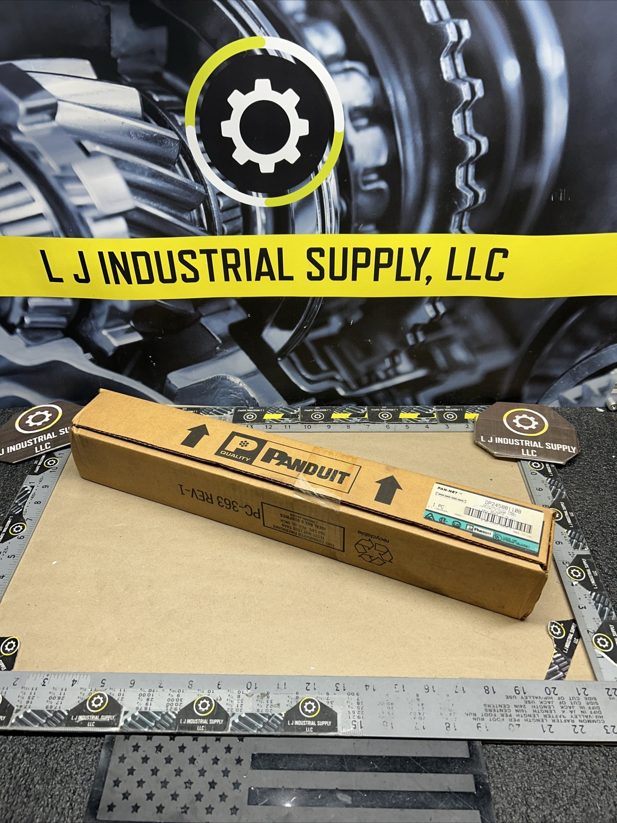 NEW! PANDUIT DP24588110B Data-Patch Panel_24-Port/Cat5/T568B Wired_FAST SHIPPING