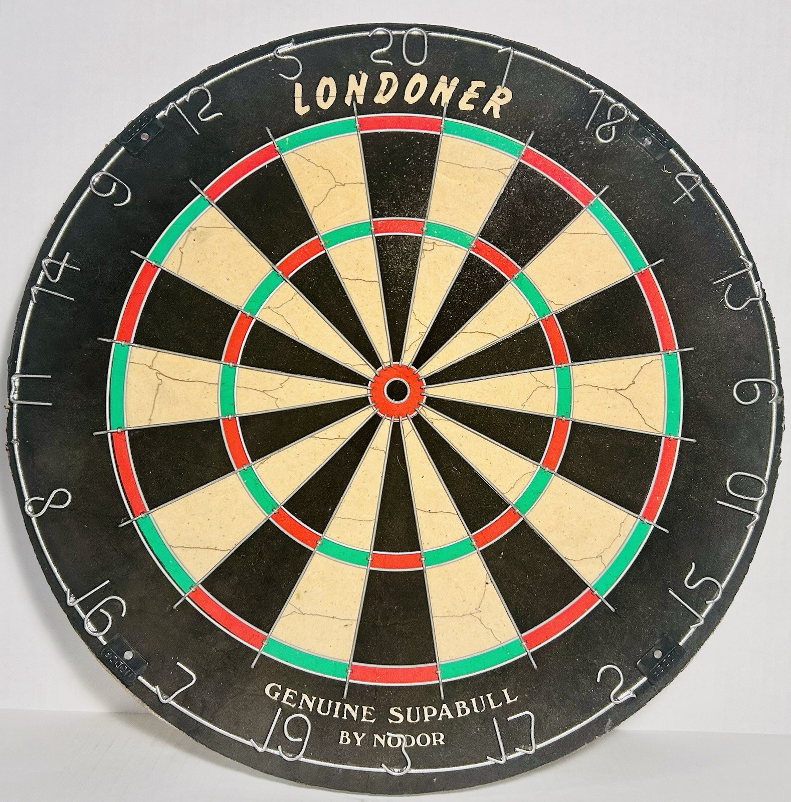 Londoner Genuine Supabull Steel Tip Dartboard by Nodor Vintage Rare
