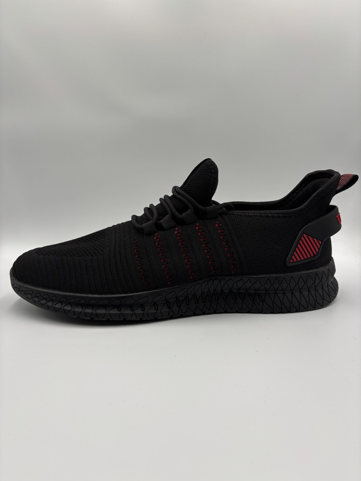 EU 49 - Men’s Lightweight Breathable Athletic Shoes