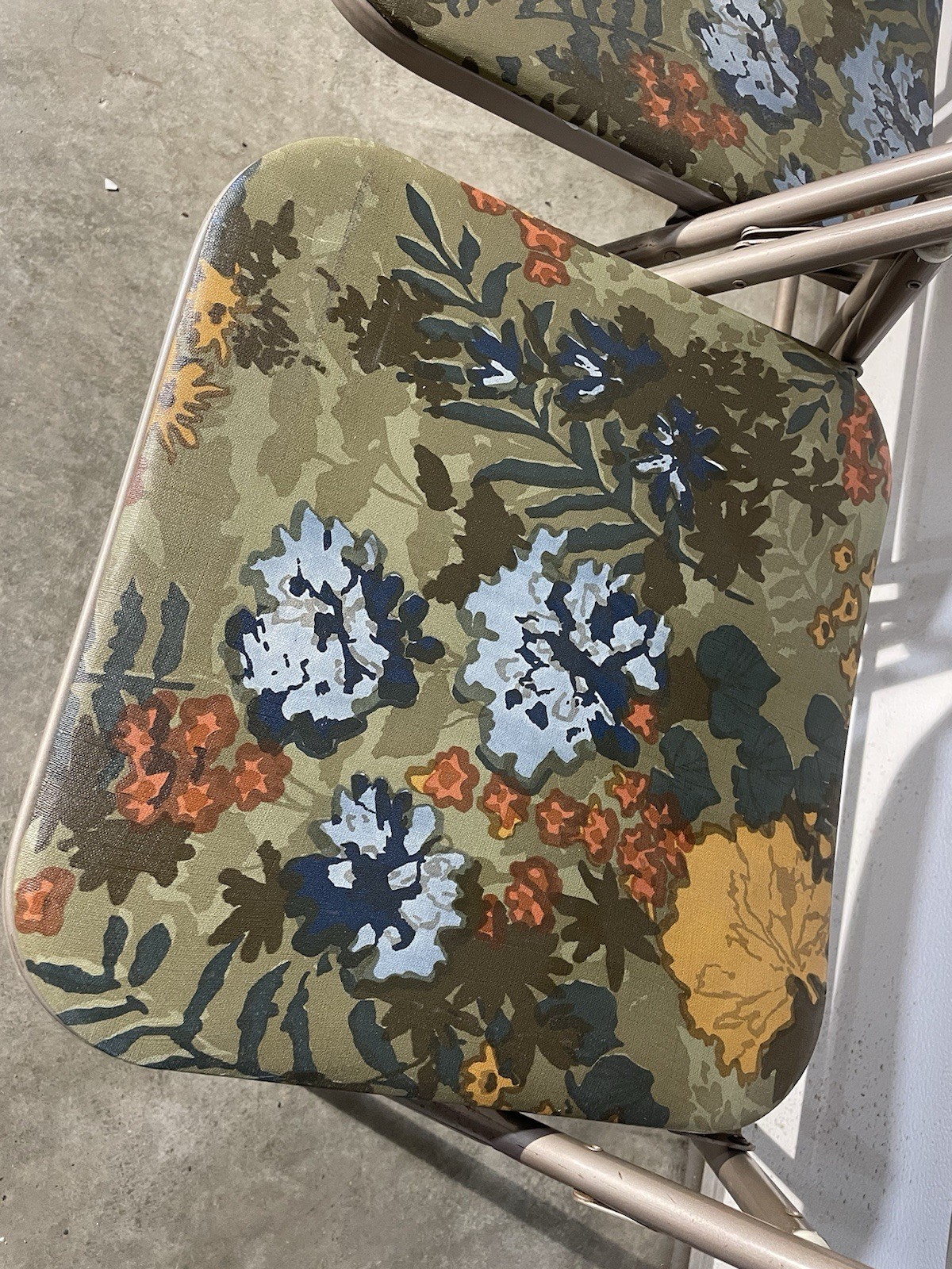 Samsonite 4 Folding Chair Set Padded Green Floral 1960s MCM Flower Power 1674