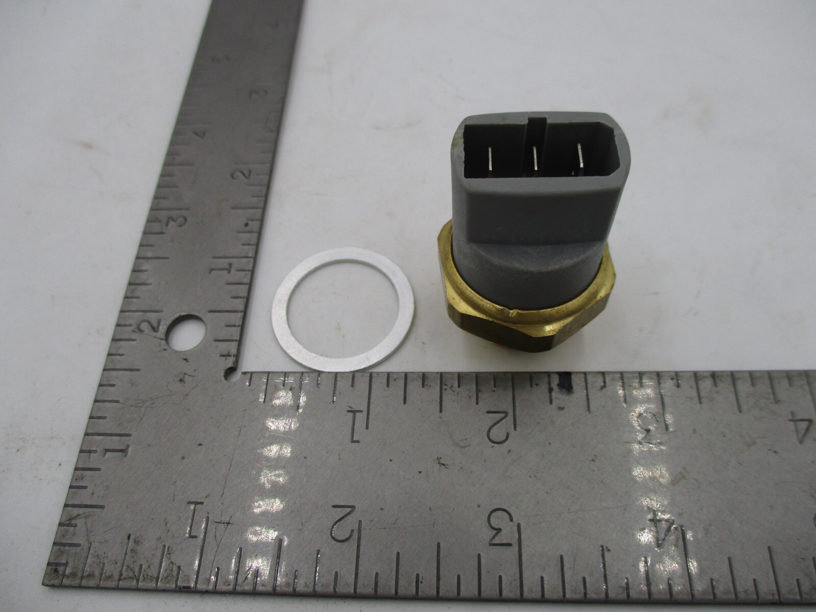 PORSCHE 944 944 TURBO 951 944S2 968 3 PIN RADIATOR FAN SWITCH BRAND NEW W/SEAL