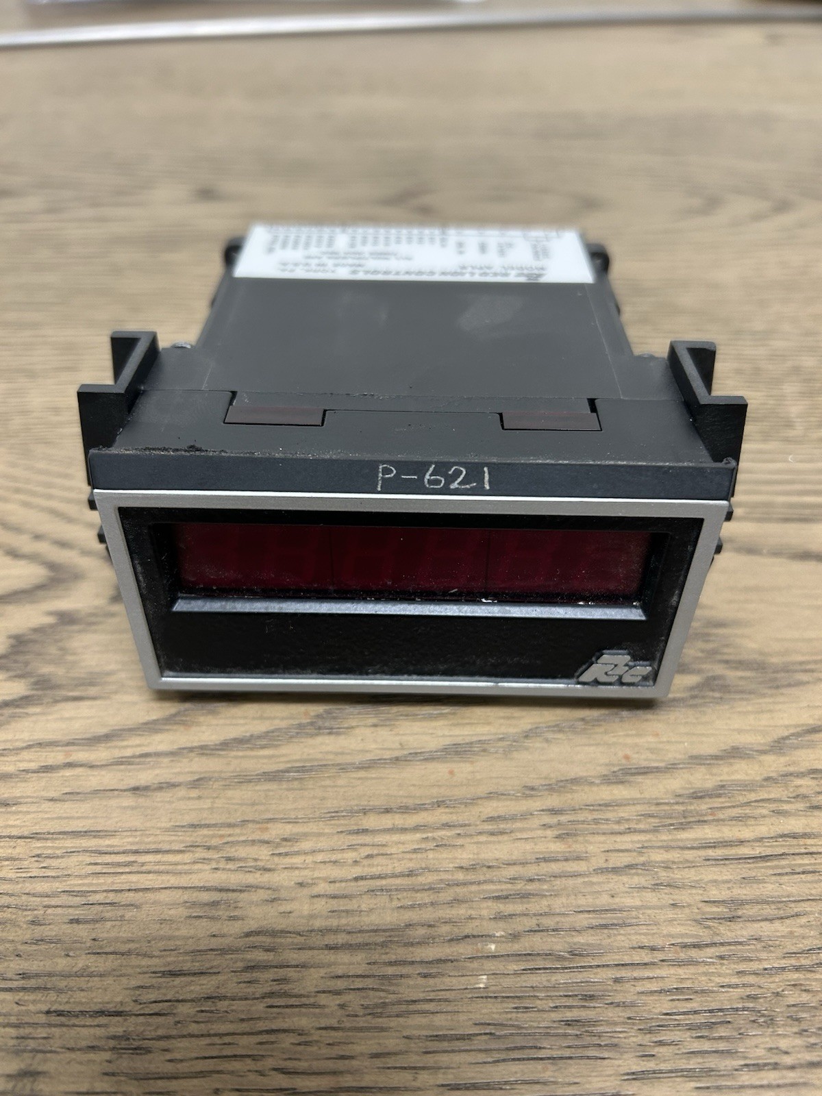 Red Lion Controls MCS2R00D Panel Meter