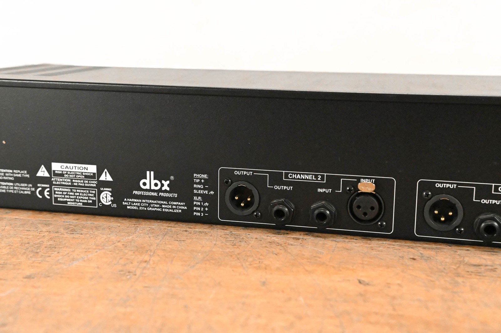 dbx 231s Two-Channel 31-Band Equalizer CG01QT1