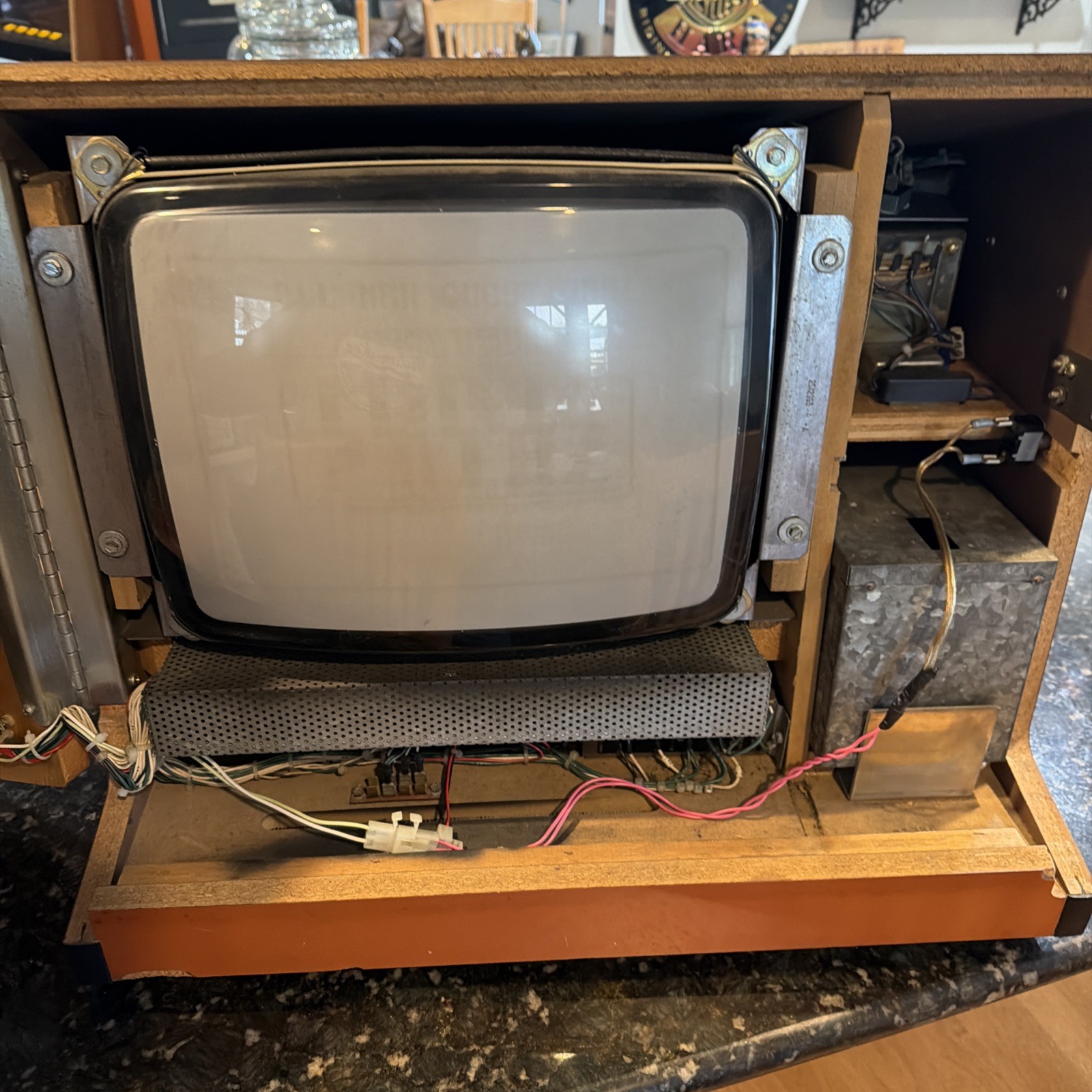 RARE! 1983 Merit Industries Pit Boss Fully Functional Semi Working Arcade Game