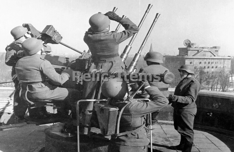WW2 Picture Photo Anti-aircraft crew atop the Berlin Zoo flak tower Berlin 1377
