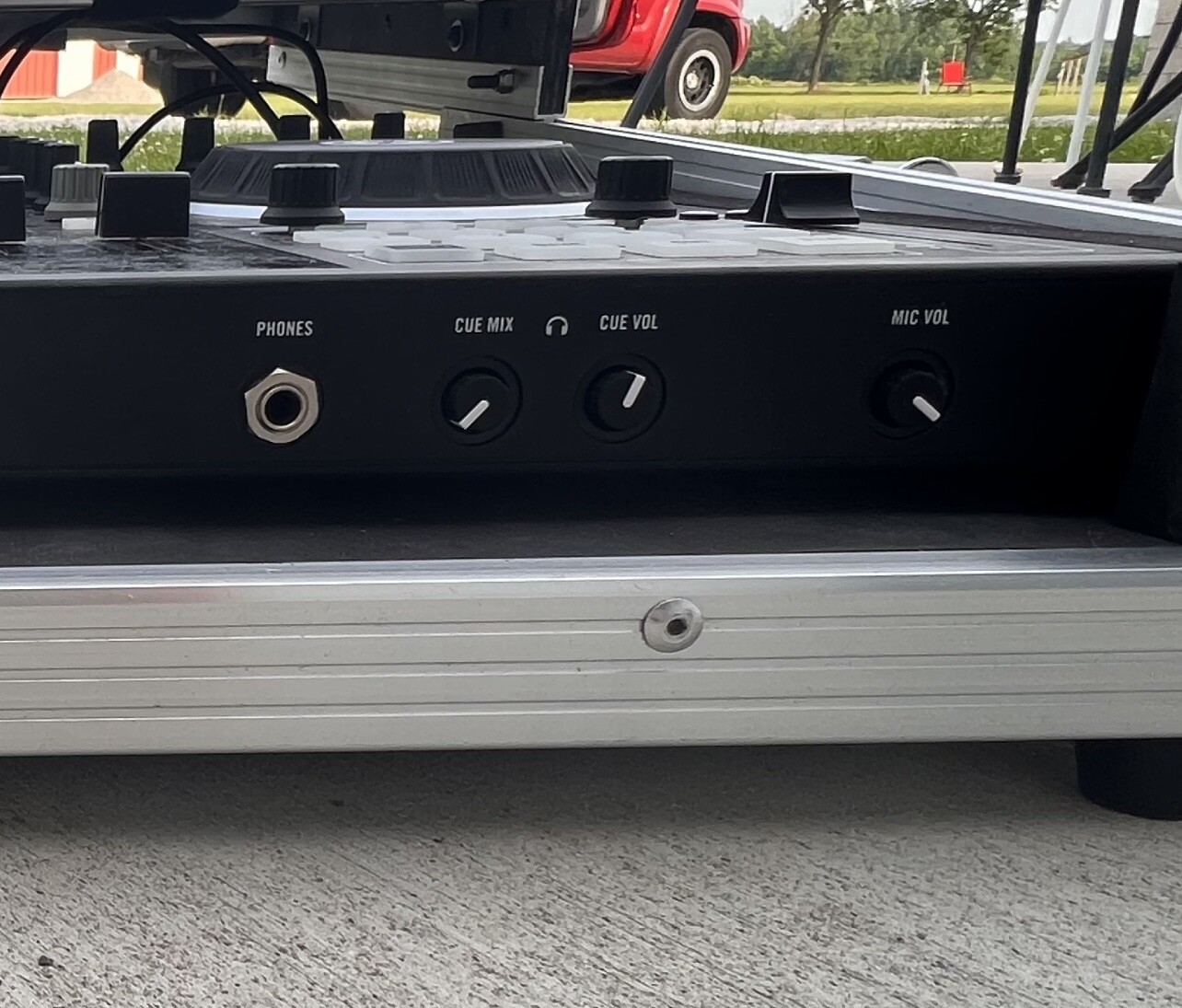 Native Insrtuments Traktor Kontrol S4 MK2 WTraktor Flight Case. MINT (9.5+/10)