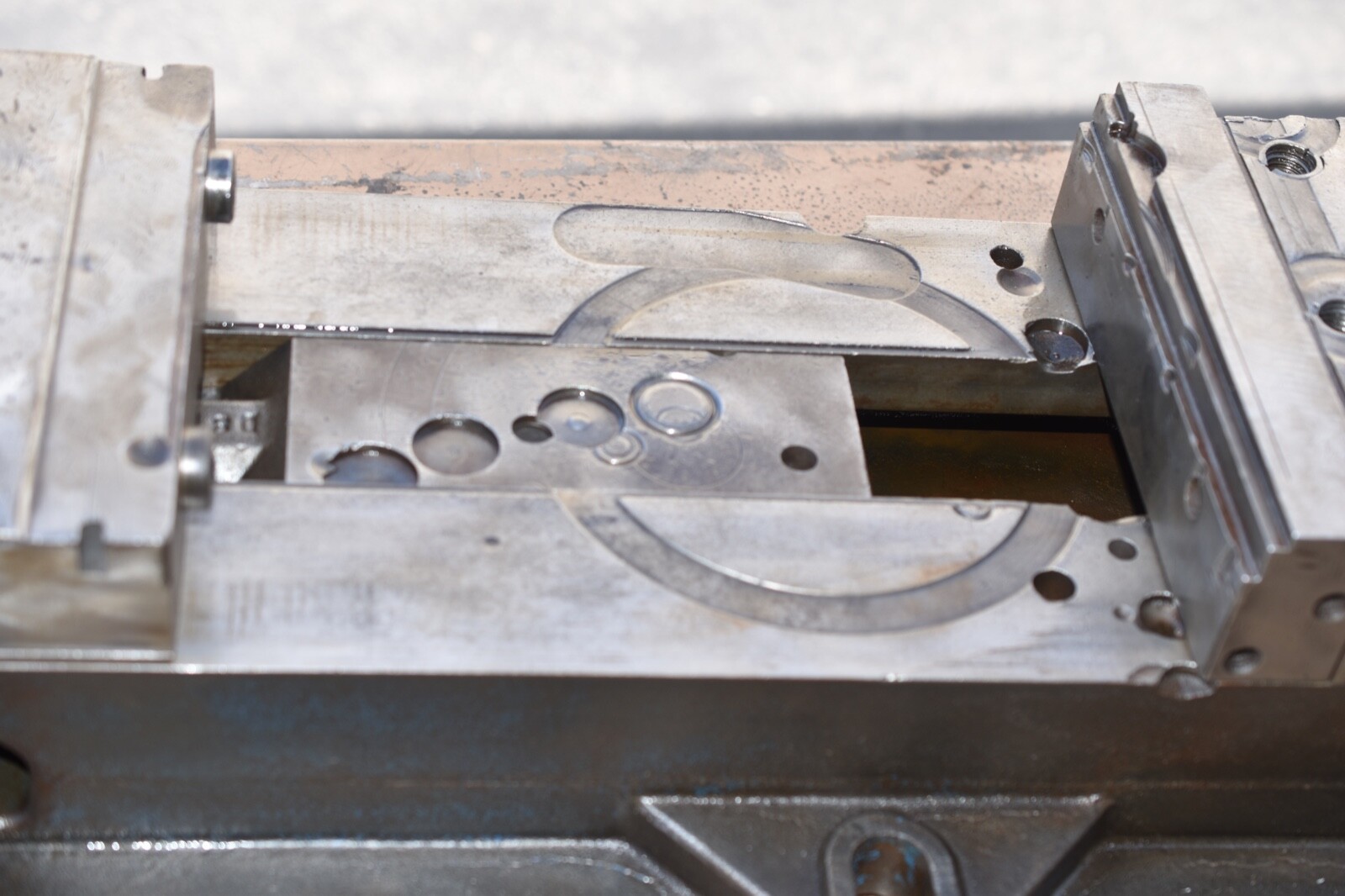Kurt D810 vise