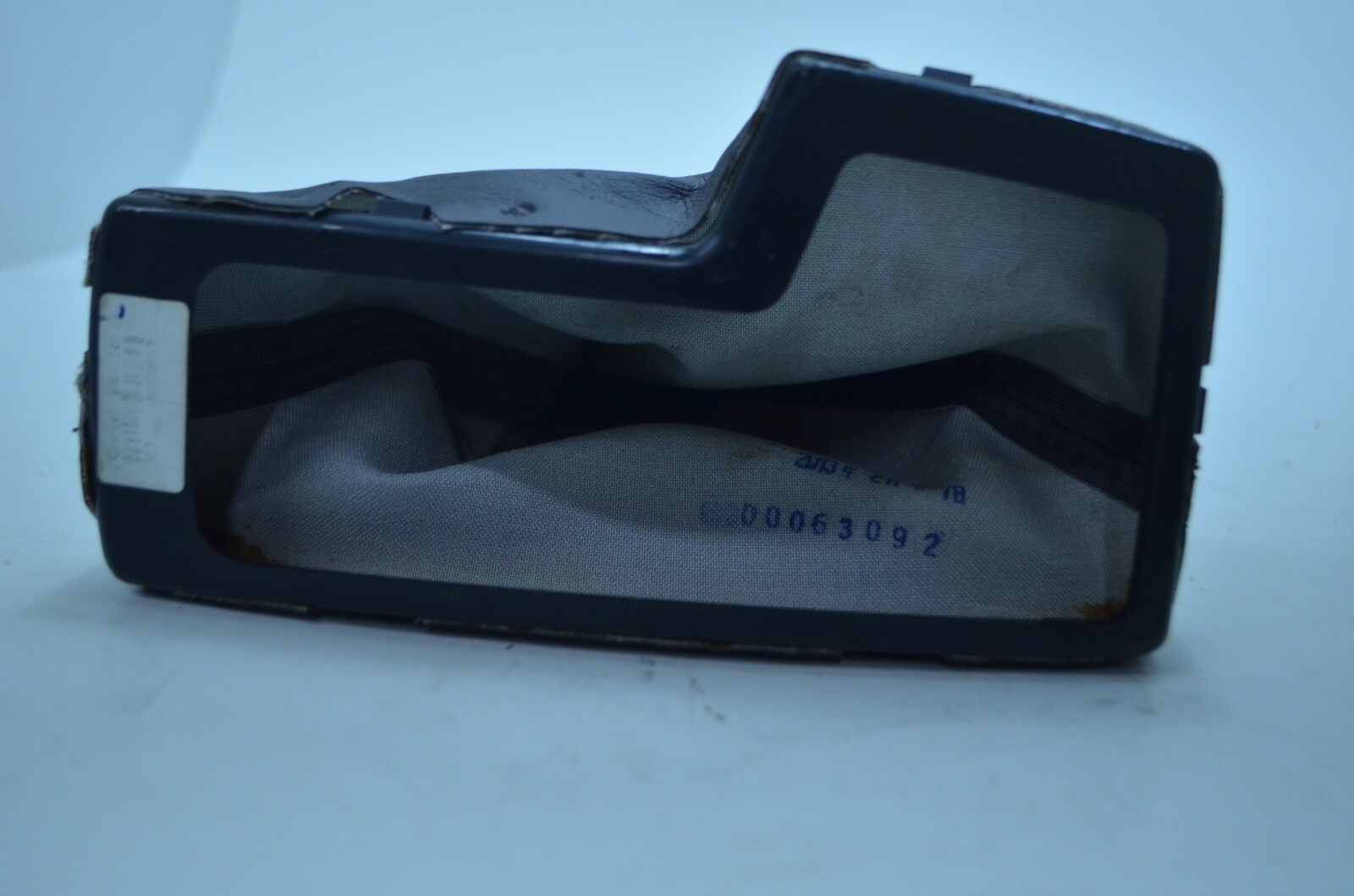 10-13 BUICK LACROSSE AUTOMATIC TRANSMISSION SHIFTER BOOT OEM
