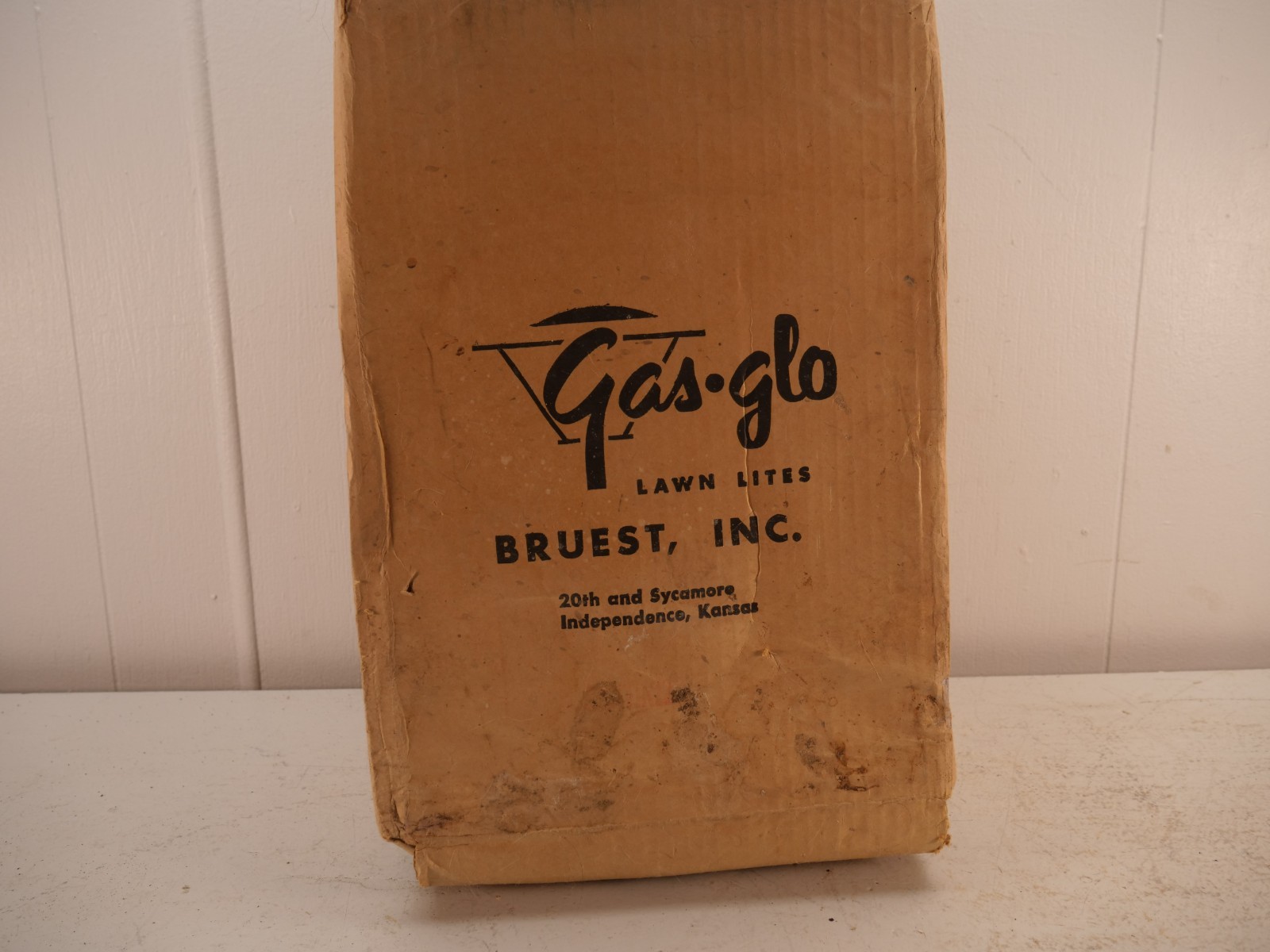 Vintage Gas-Glo Bulit In Outdoor Natural Gas Lantern